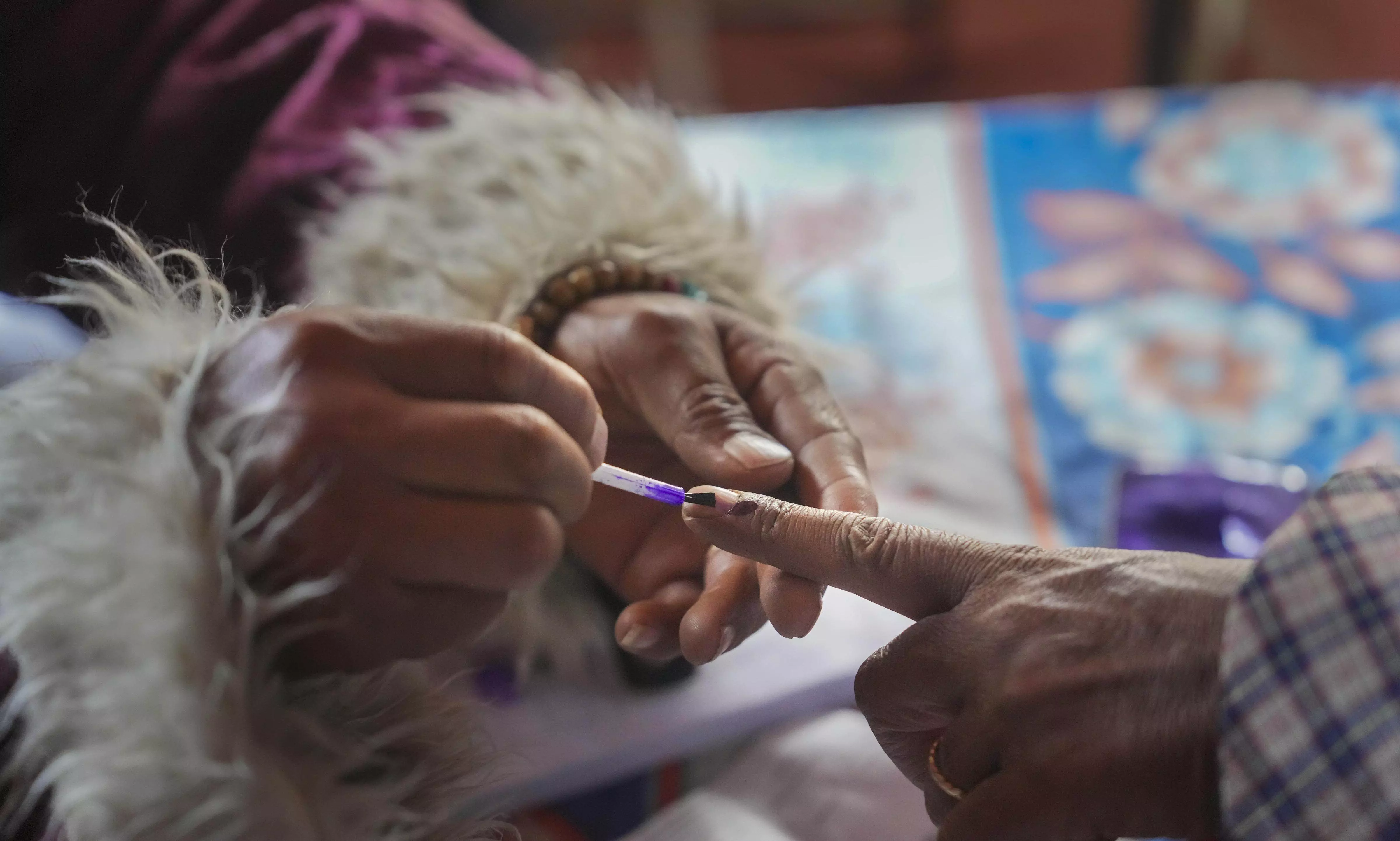 LS polls: Delhi bookies predict over 340 seats for NDA, 200 for INDIA bloc