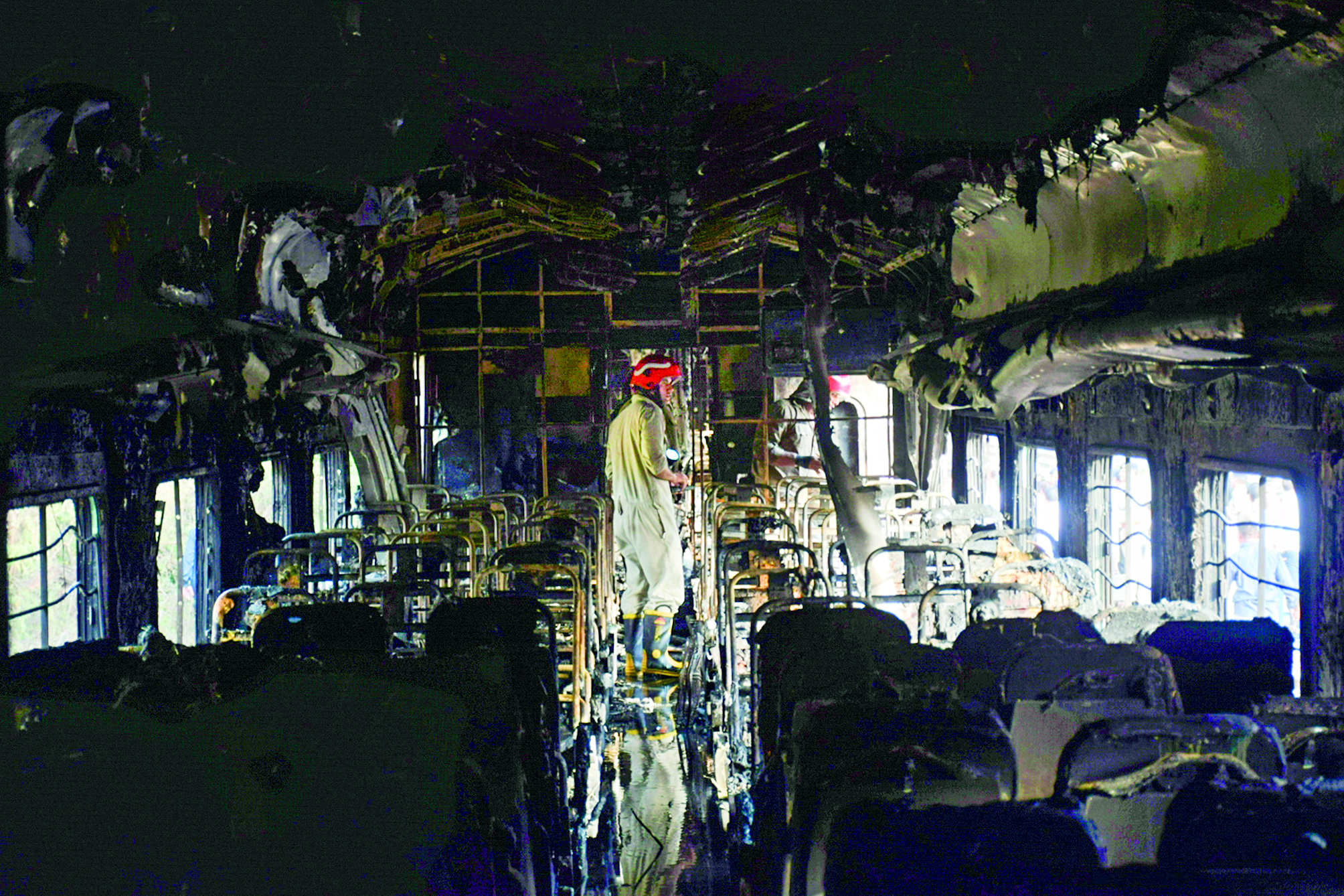Blaze damages three coaches of Taj Express, no casualties Blaze damages three coaches of Taj Express, no casualties