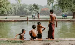 Breaking a vicious cycle Breaking a vicious cycle