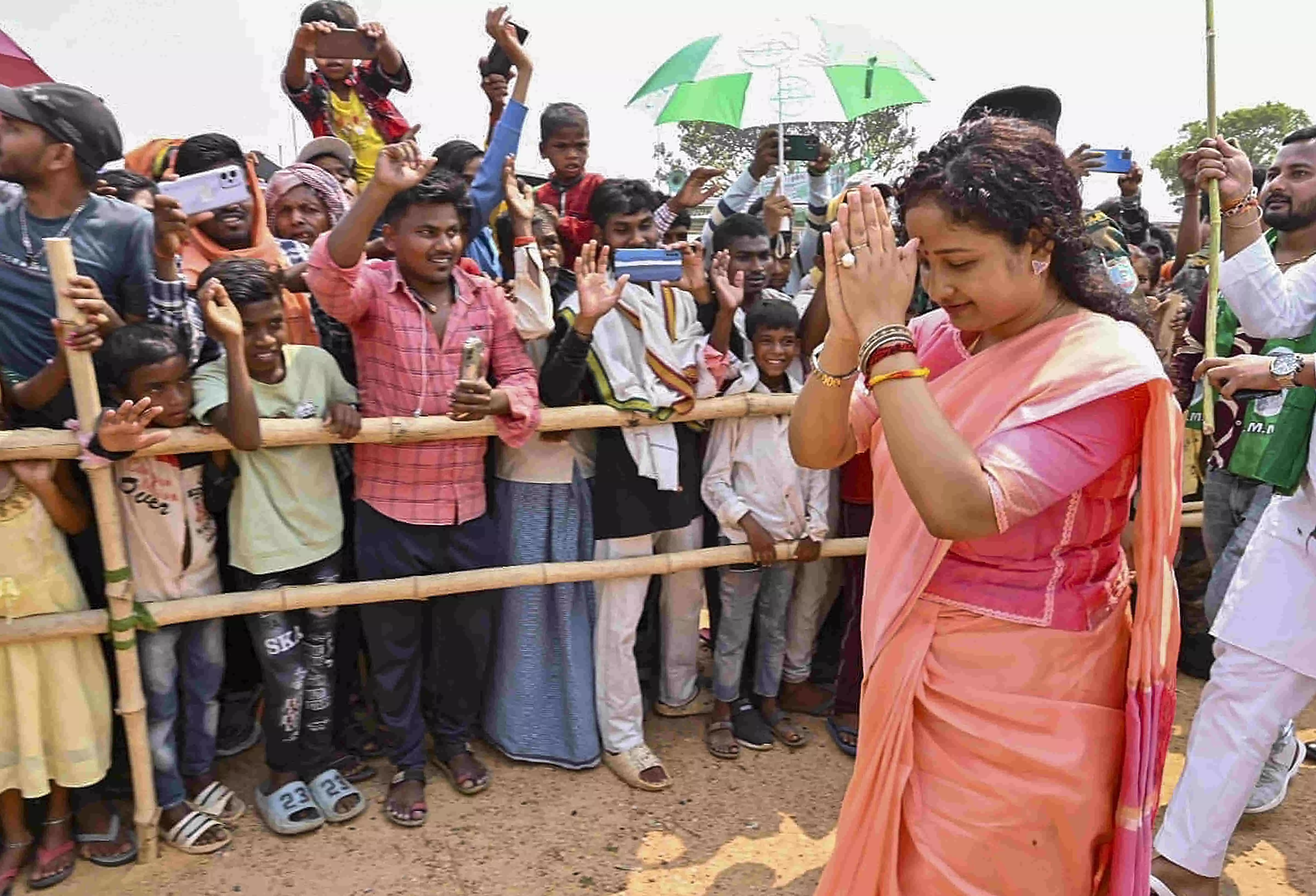 JMMs Kalpana Soren leads by 26,000 votes in Gandey bypoll in Jkhand