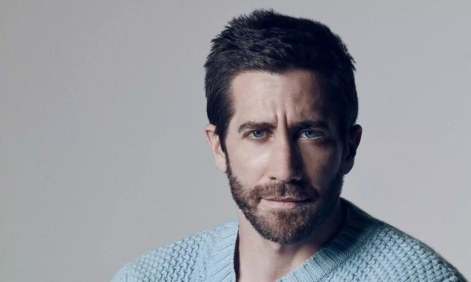 Being legally blind has been ‘advantageous’ to Jake Gyllenhaal’s acting career Being legally blind has been ‘advantageous’ to Jake Gyllenhaal’s acting career