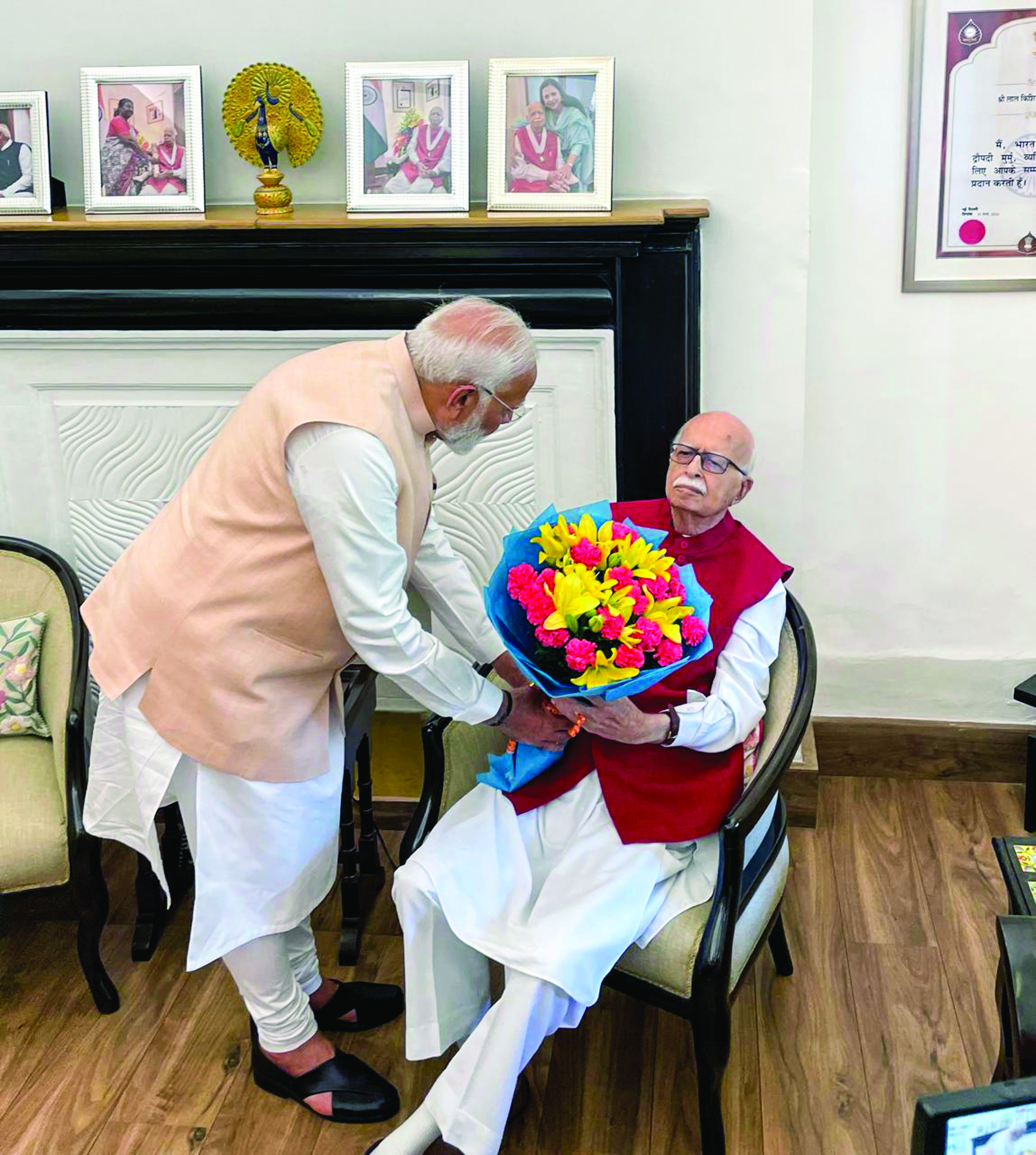 Modi meets Advani, Murli Manohar Joshi before staking claim as PM for third time