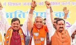 Massive defection from Congress backs BJP for a clean sweep in Madhya Pradesh