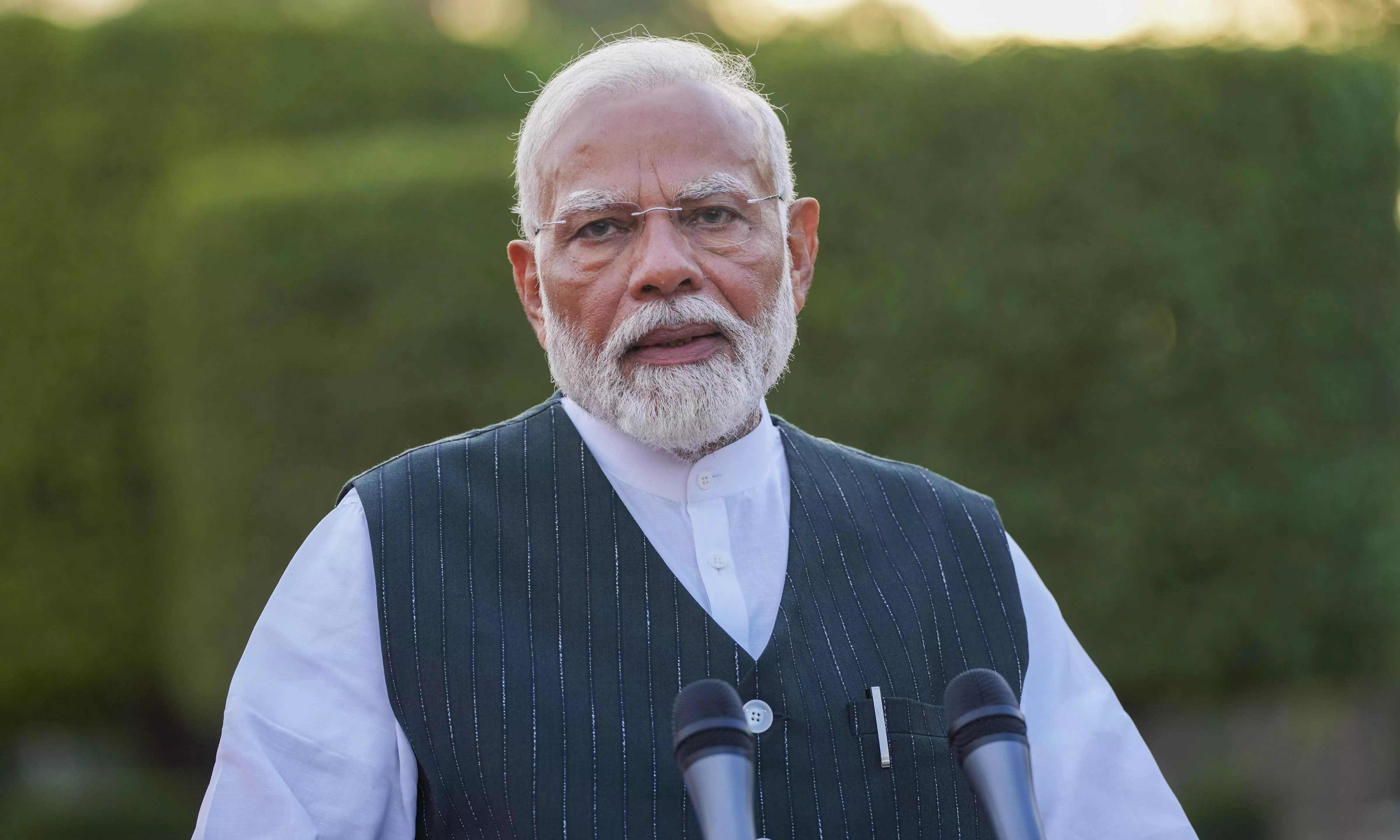 Modis swearing-in ceremony to witness attendance of SAARC leaders