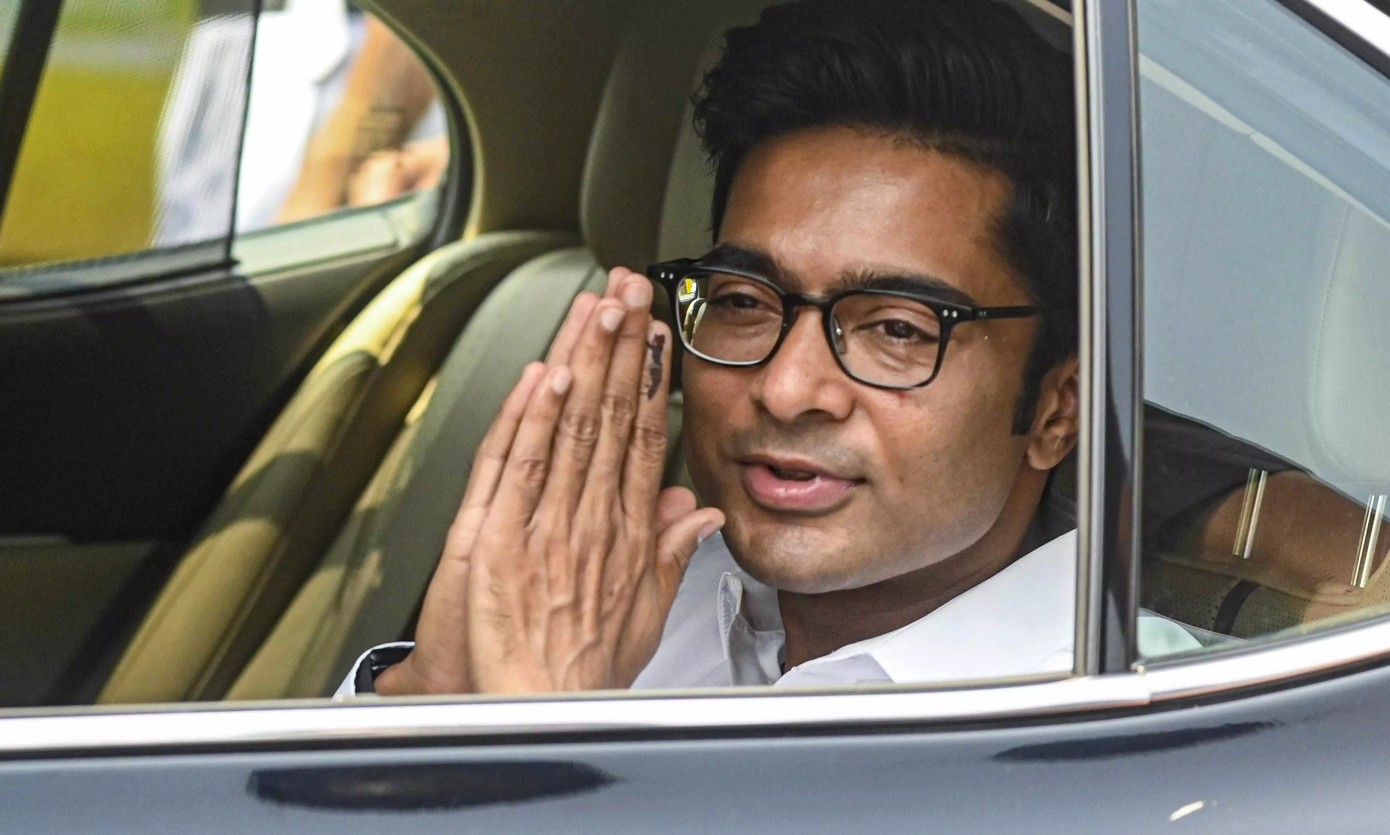 TMC actor MLA assaults restaurant owner over Abhishek Banerjees insult