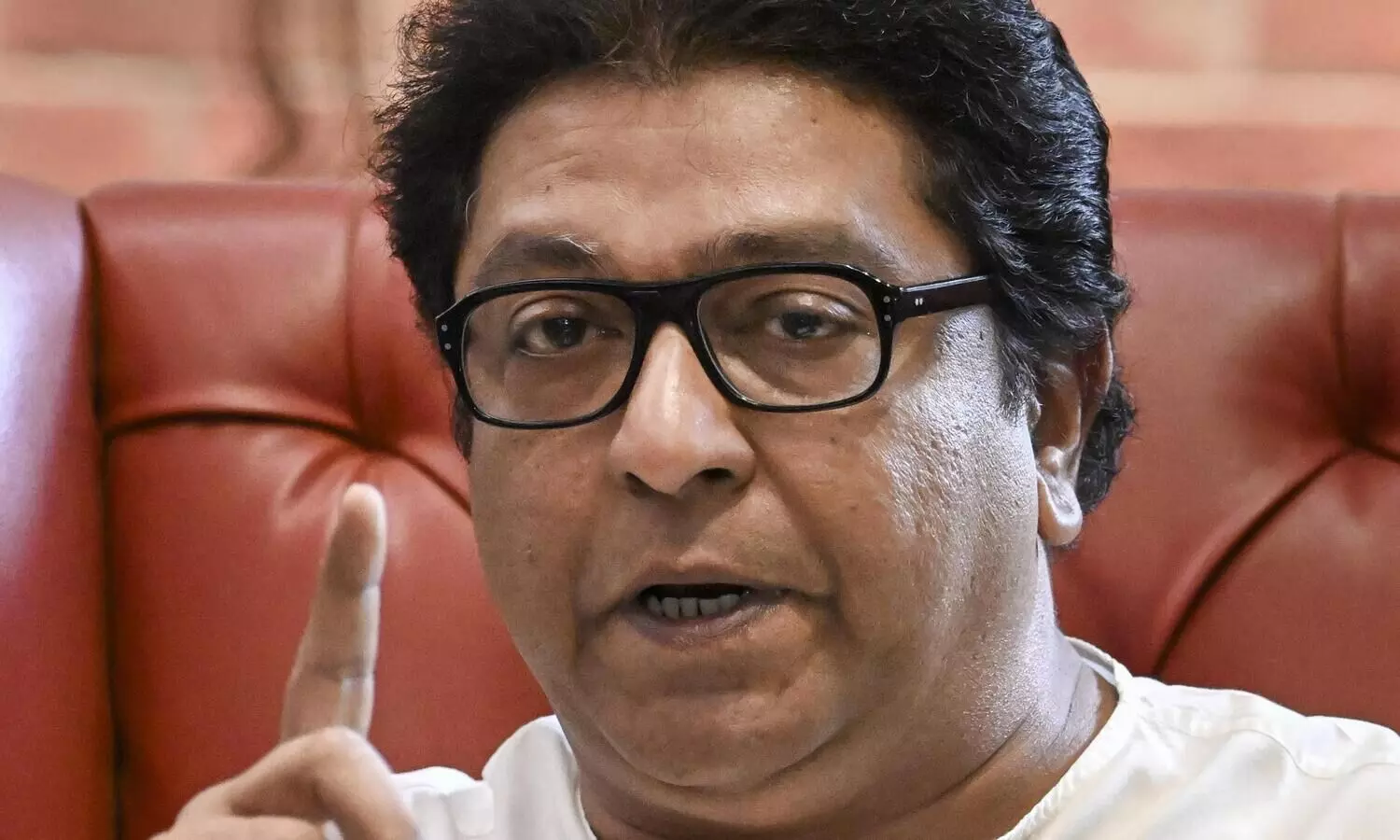 MNS leader targets BJP over invite to Raj Thackeray for swearing-in ceremony