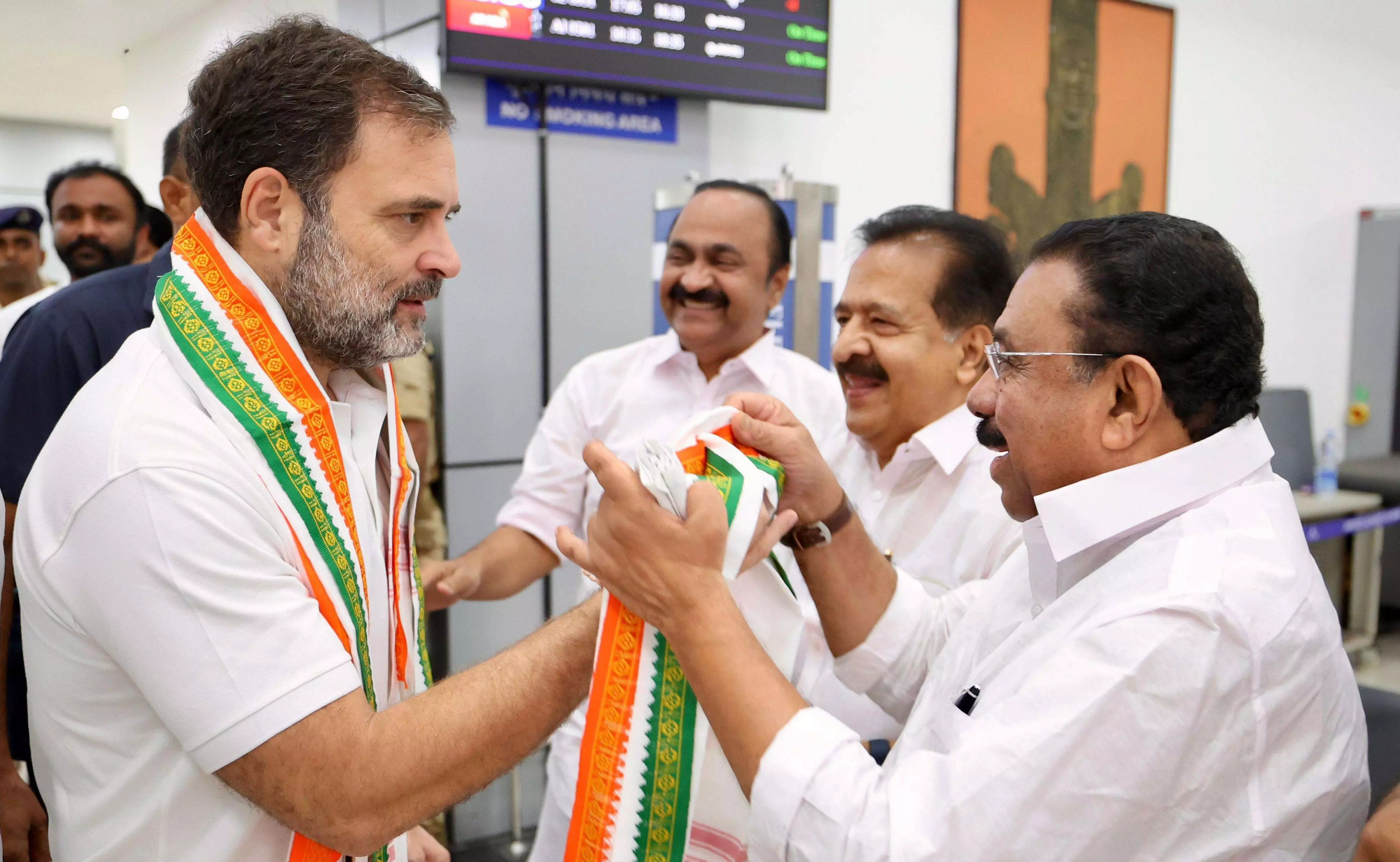 Rahul Gandhis tough choice: Wayanad or Rae Bareli for LS seat? Rahul Gandhis tough choice: Wayanad or Rae Bareli for LS seat?