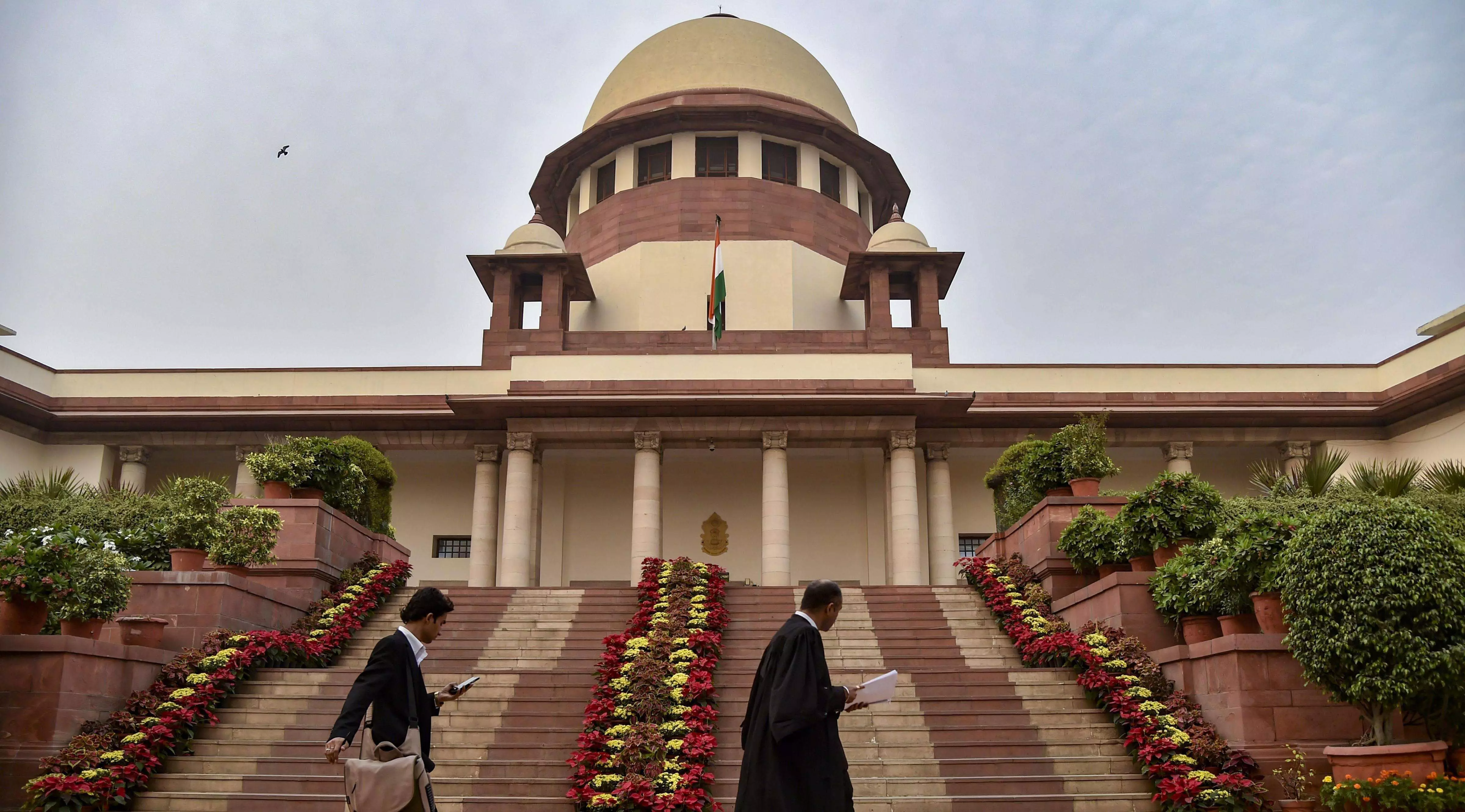 Why no action against tanker mafia, SC questions Delhi govt Why no action against tanker mafia, SC questions Delhi govt