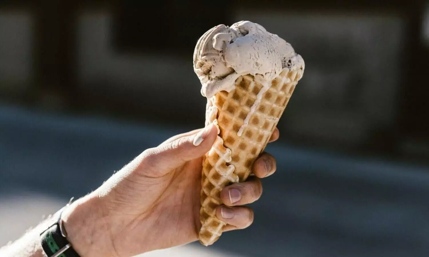 Mumbai man finds flesh with nail in ice cream ordered online