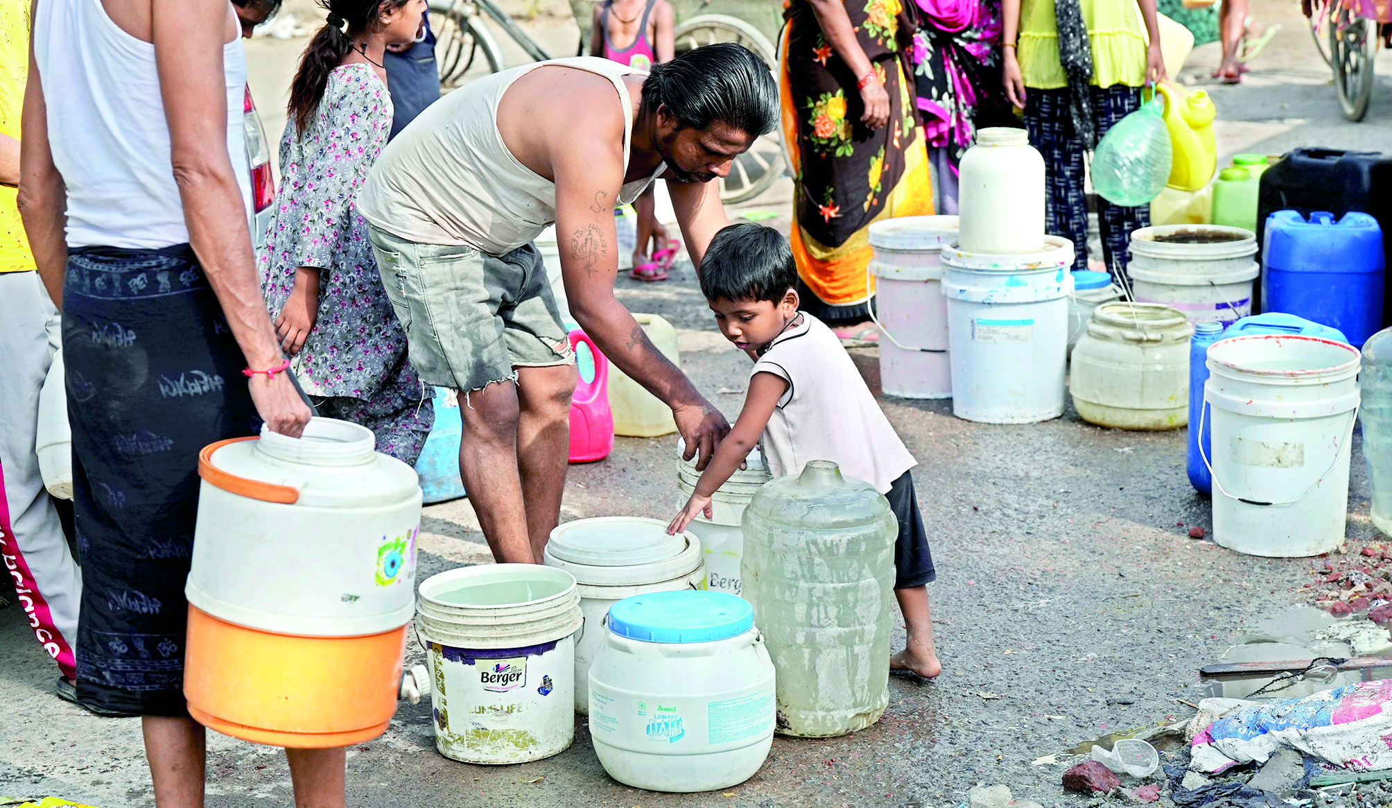 AAP asks 7 BJP MPs in Delhi to seek water from Haryana govt