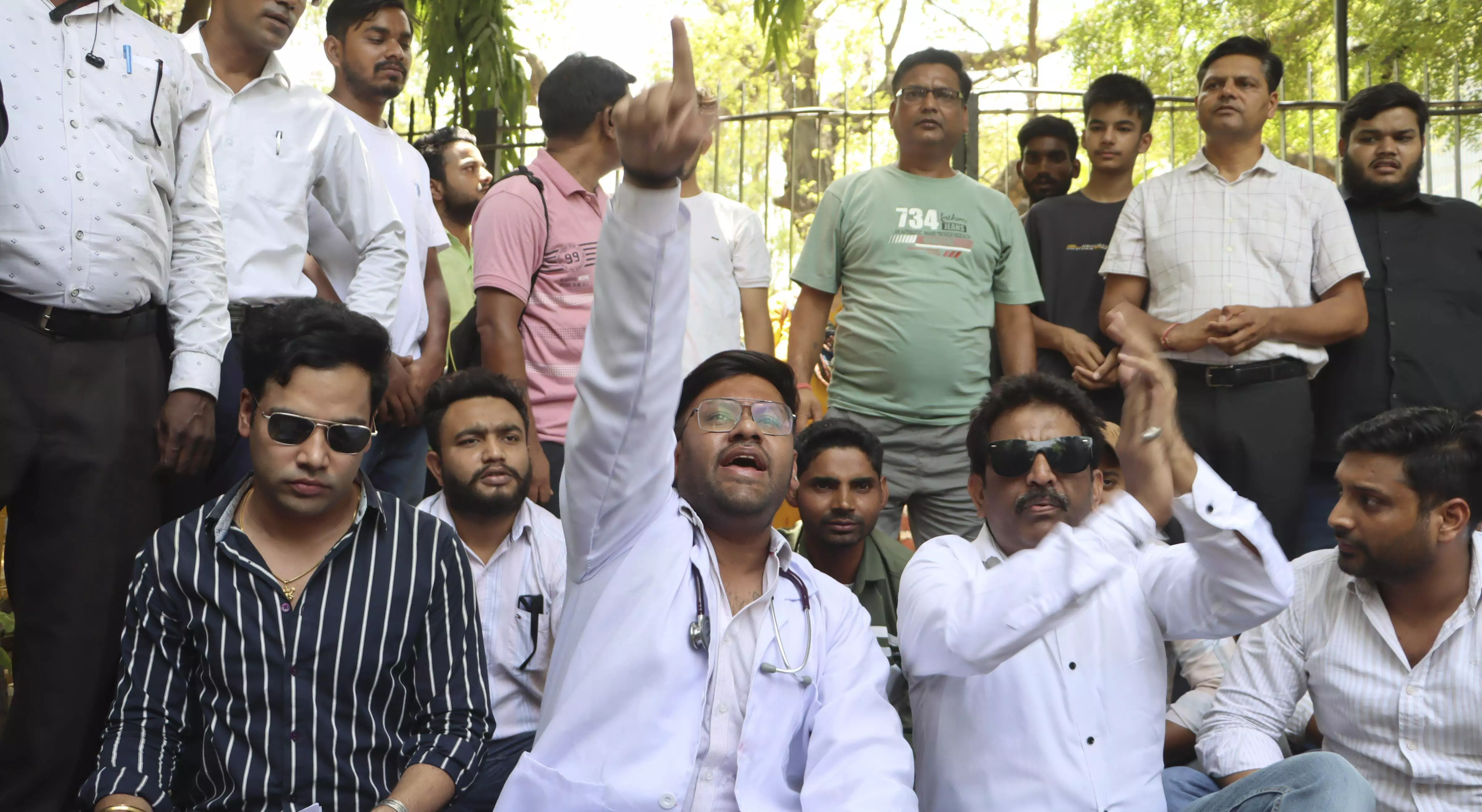 SC issues notices on NTA plea to transfer NEET-UG cases from HCs