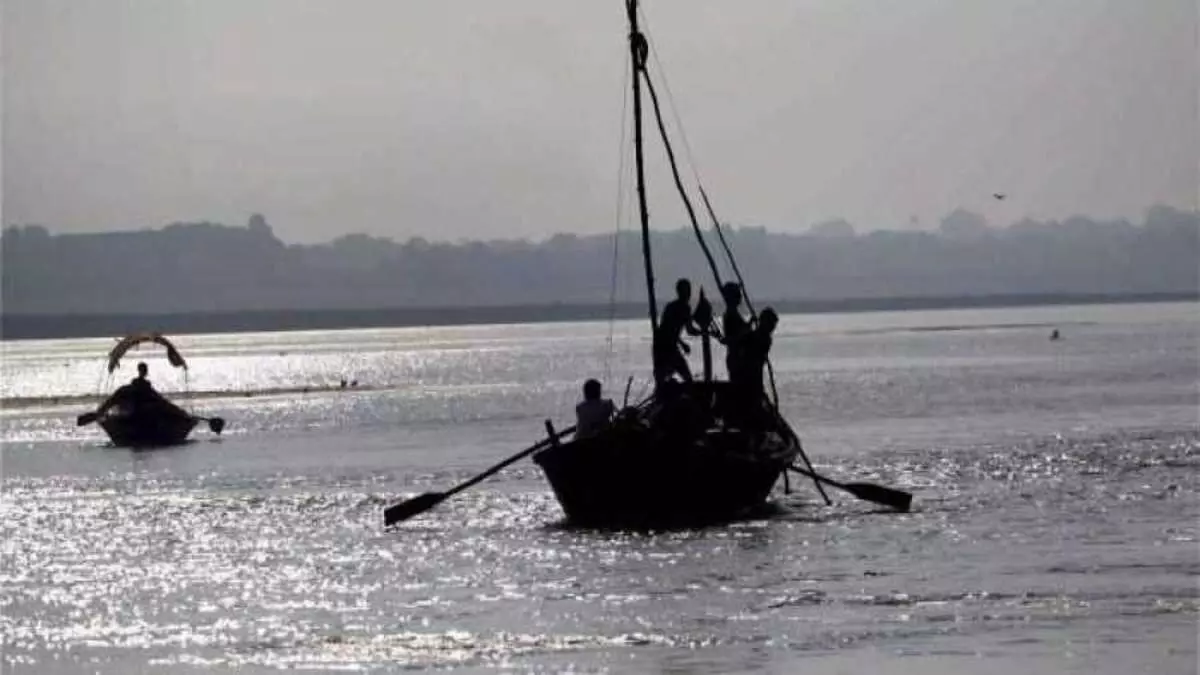 Bihar: Boat capsizes in Ganga, six missing