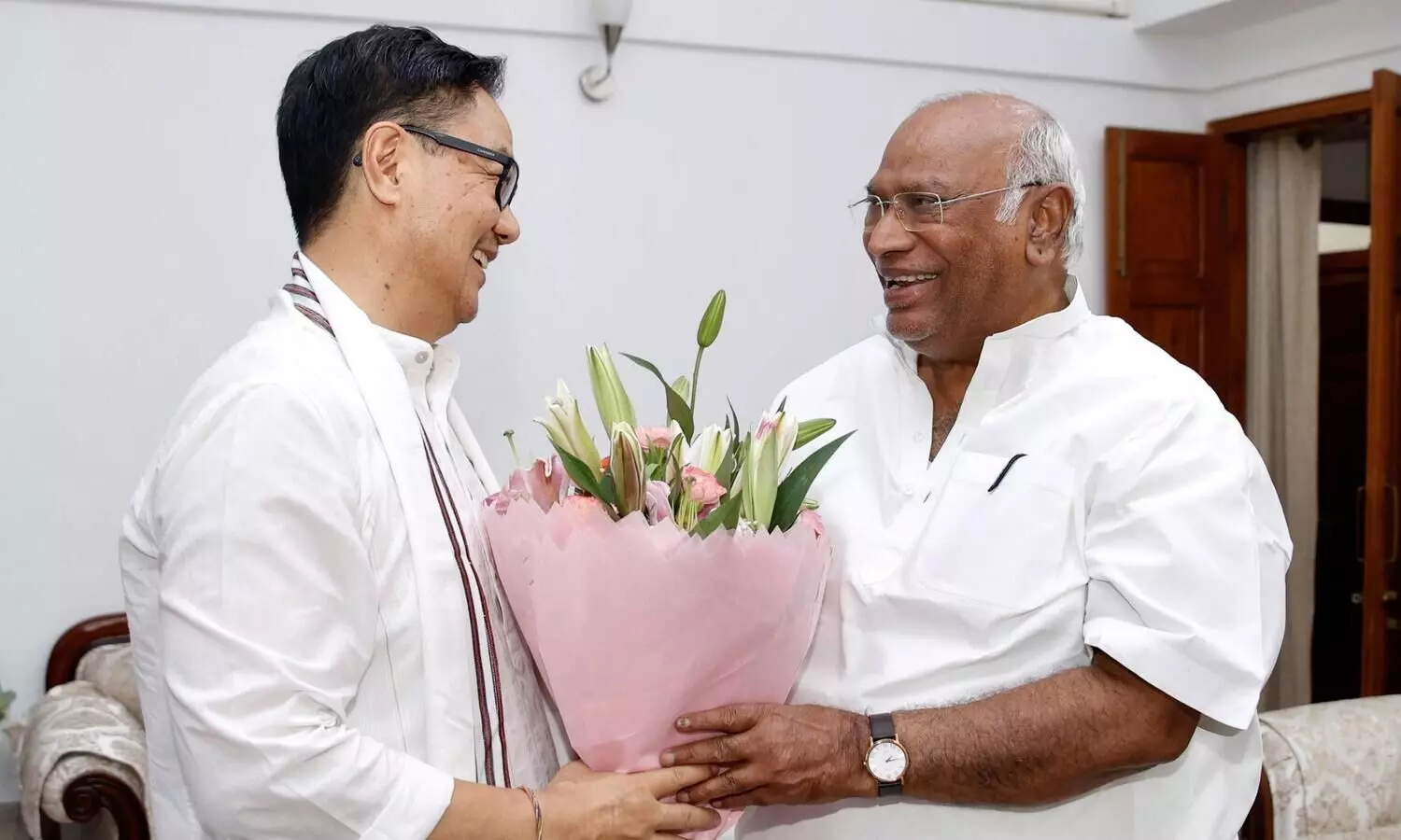 Parliamentary Affairs Minister Rijiju meets Congress chief Kharge