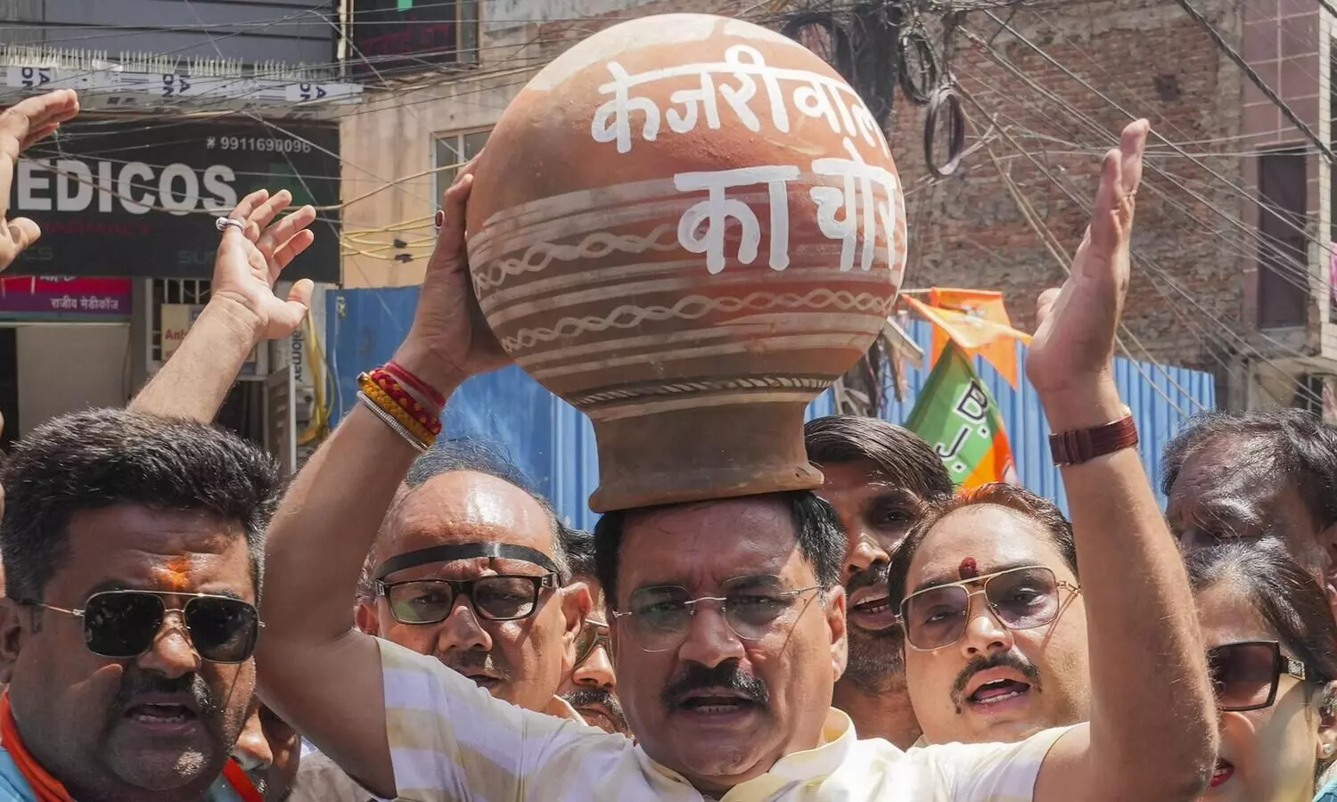 BJP protests against AAP: Claims Haryana sending full water share