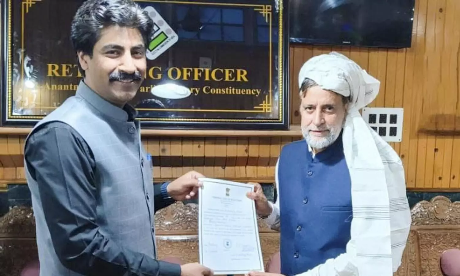 Delhi court asks NIA to respond to Engineer Rashids interim bail plea by July 1