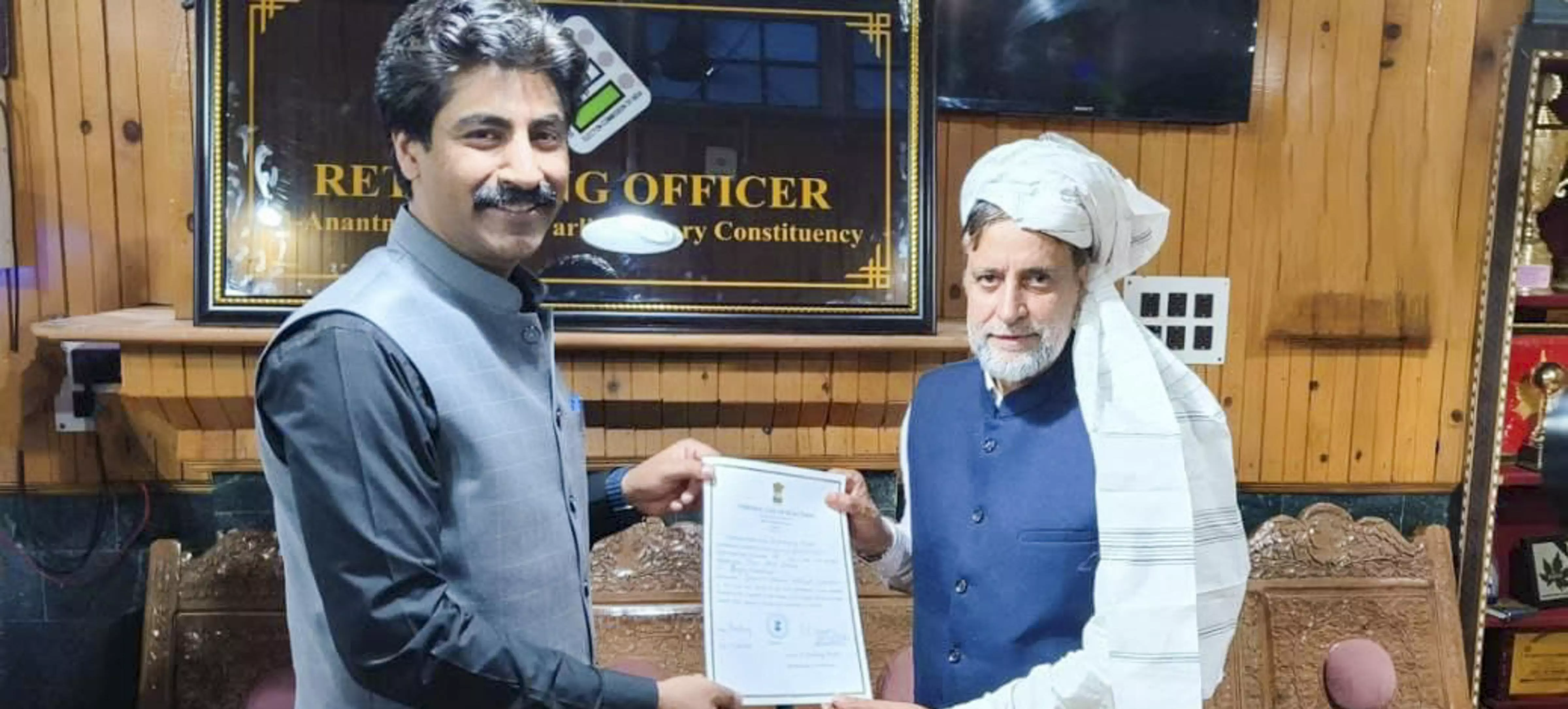 Delhi court asks NIA to respond to Engineer Rashids interim bail plea by July 1 Delhi court asks NIA to respond to Engineer Rashids interim bail plea by July 1