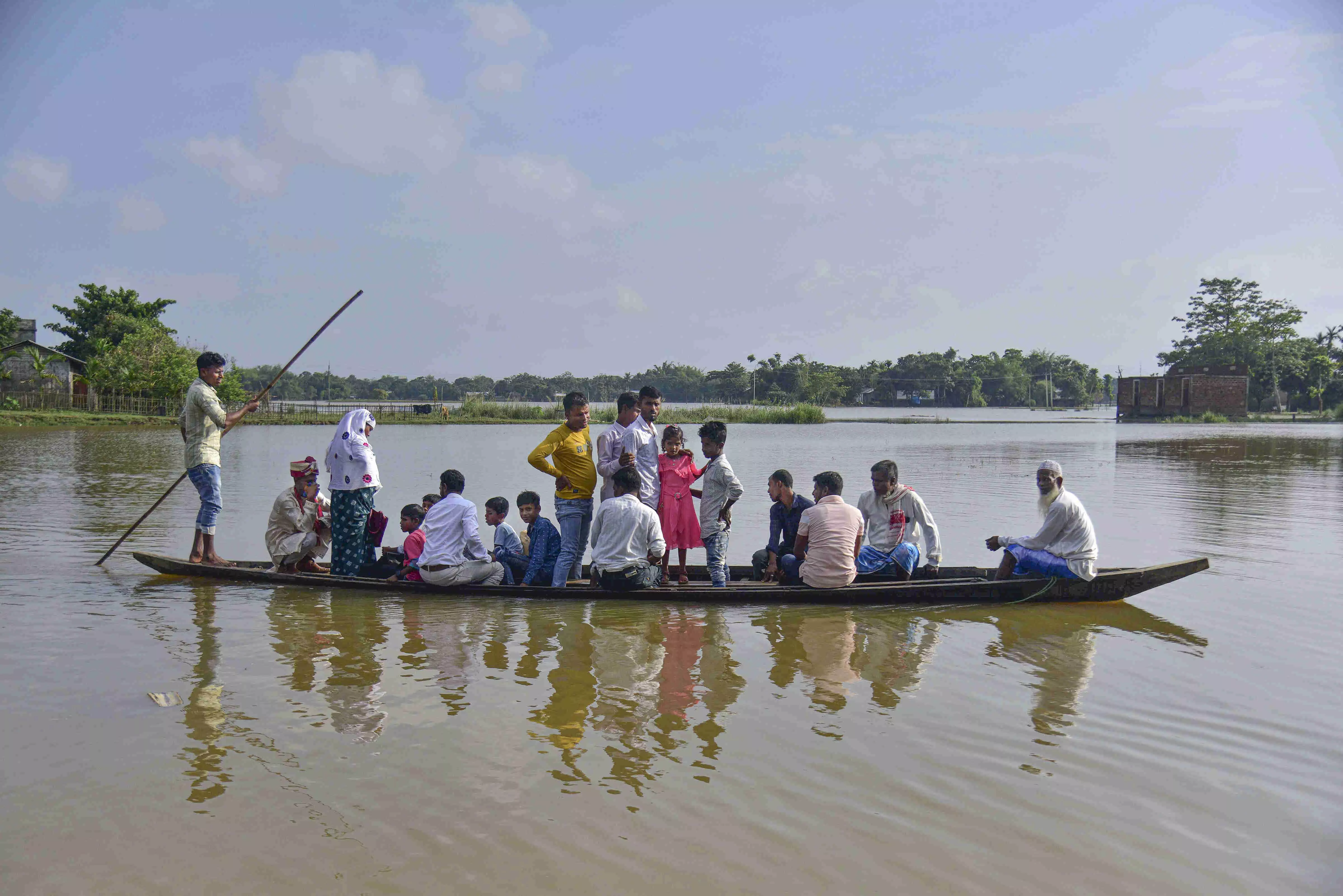 Flood situation remains grim in Assam, over 1.17 lakh people affected Flood situation remains grim in Assam, over 1.17 lakh people affected