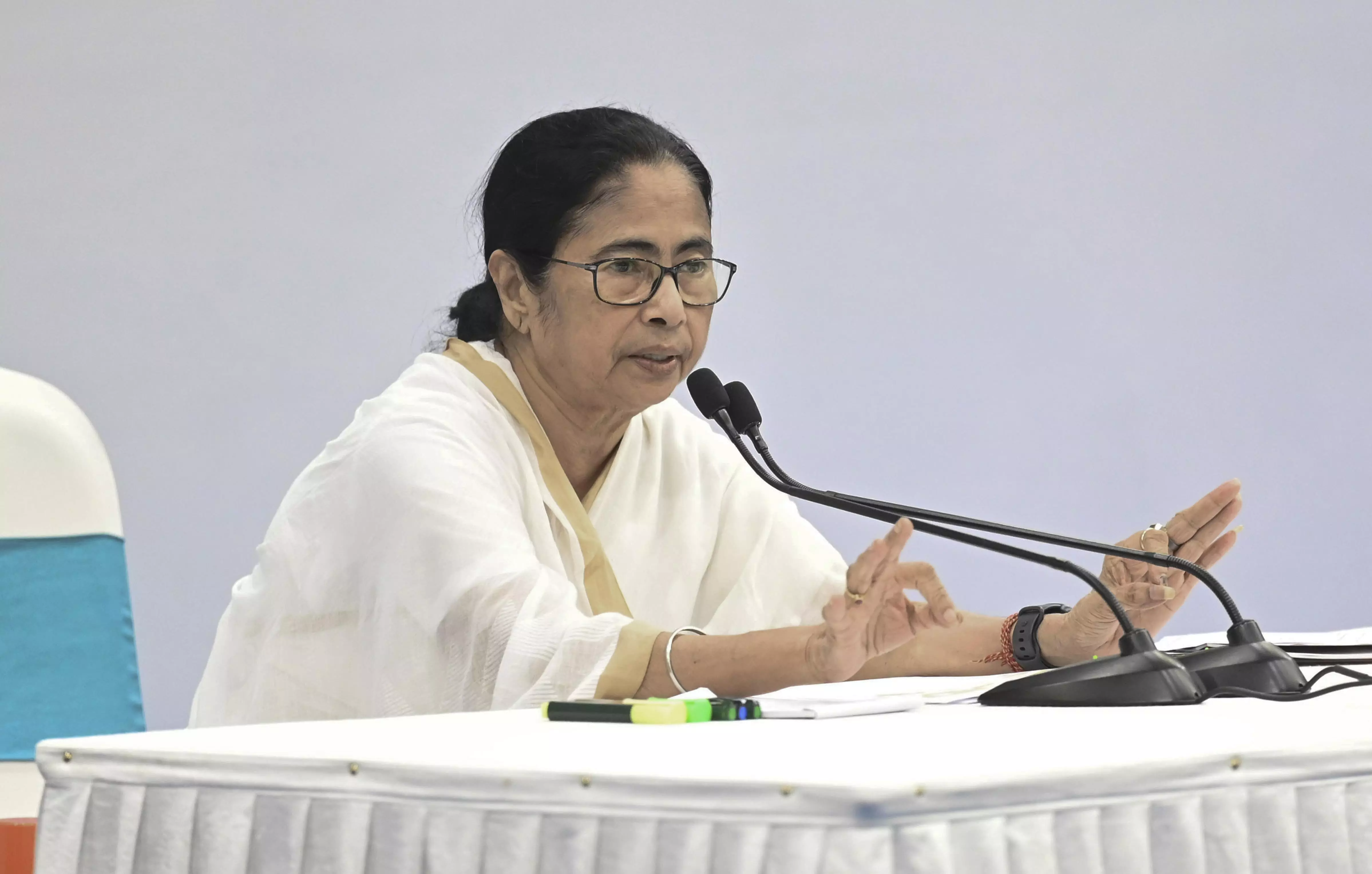 Bengal Governor has no right to disallow oath-taking of MLAs: Mamata Bengal Governor has no right to disallow oath-taking of MLAs: Mamata