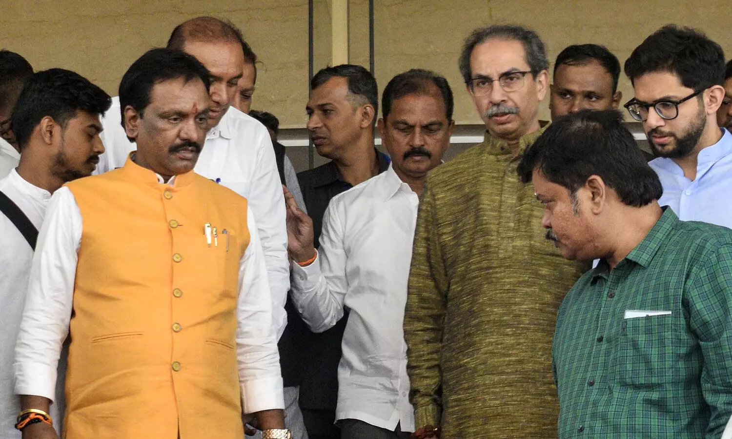 Shiv Sena (UBT) seeks revocation of Danves suspension from council; says hes ready to apologise