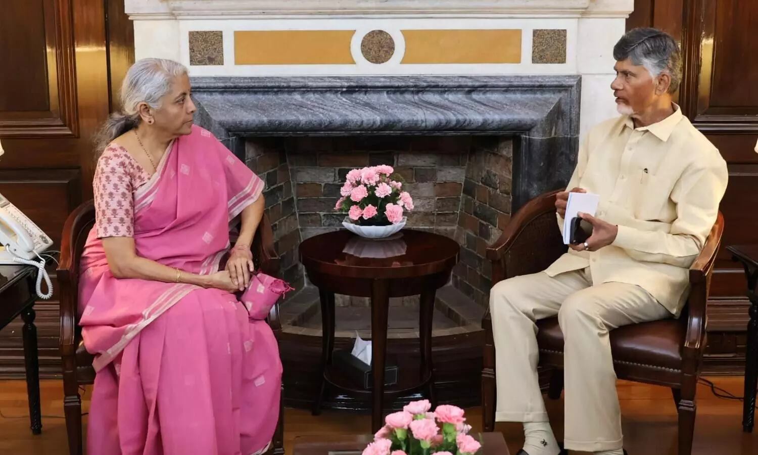 Naidu meets FM Sitharaman, seeks financial aid for debt-ridden AP