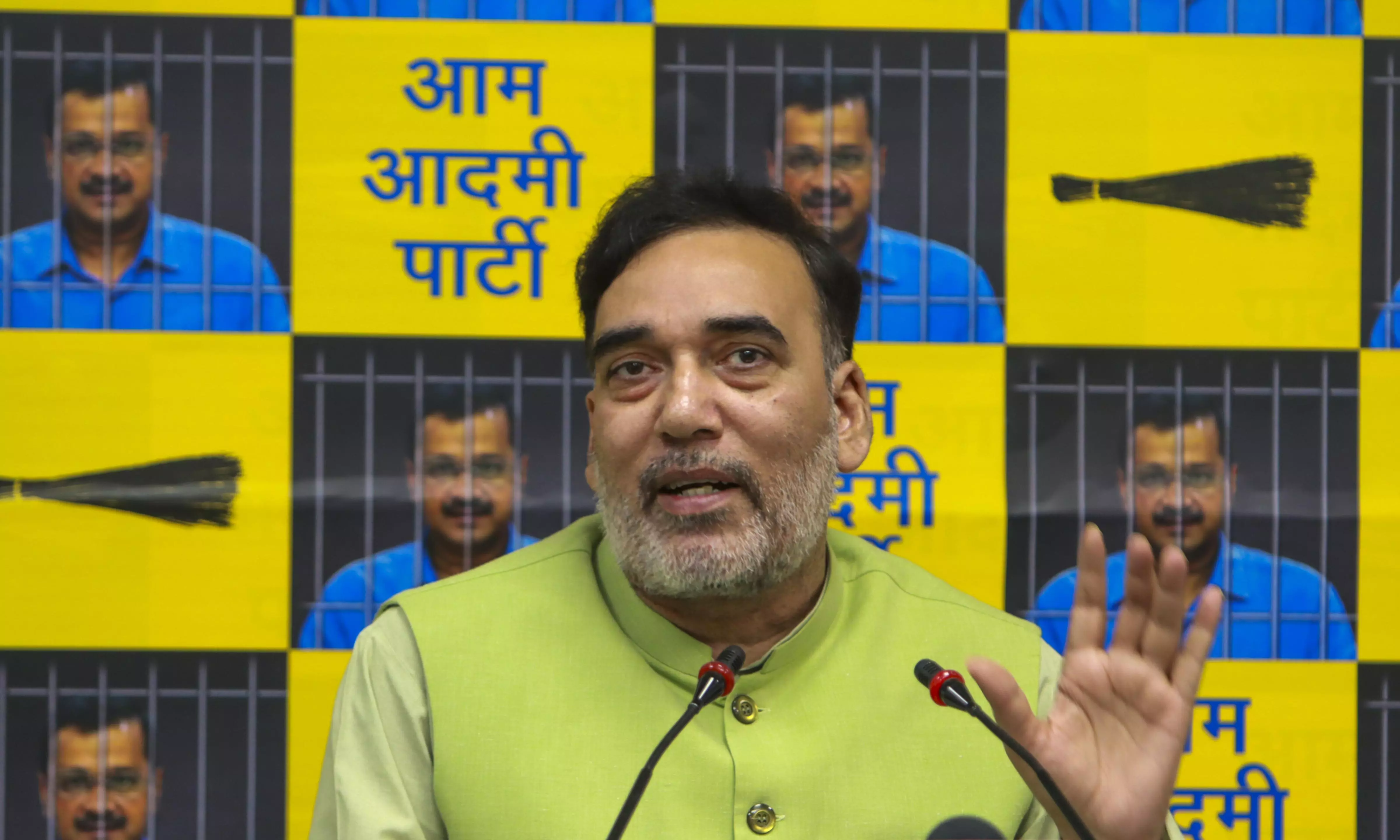 BJP destroying school education in Delhi under its Kam Roko Abhiyan: AAP BJP destroying school education in Delhi under its Kam Roko Abhiyan: AAP
