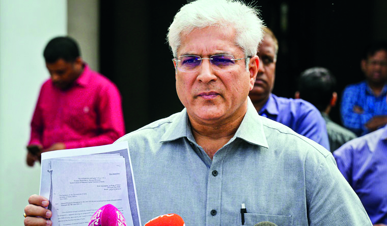 Delay in giving RCs: ‘Take action against car dealers’
