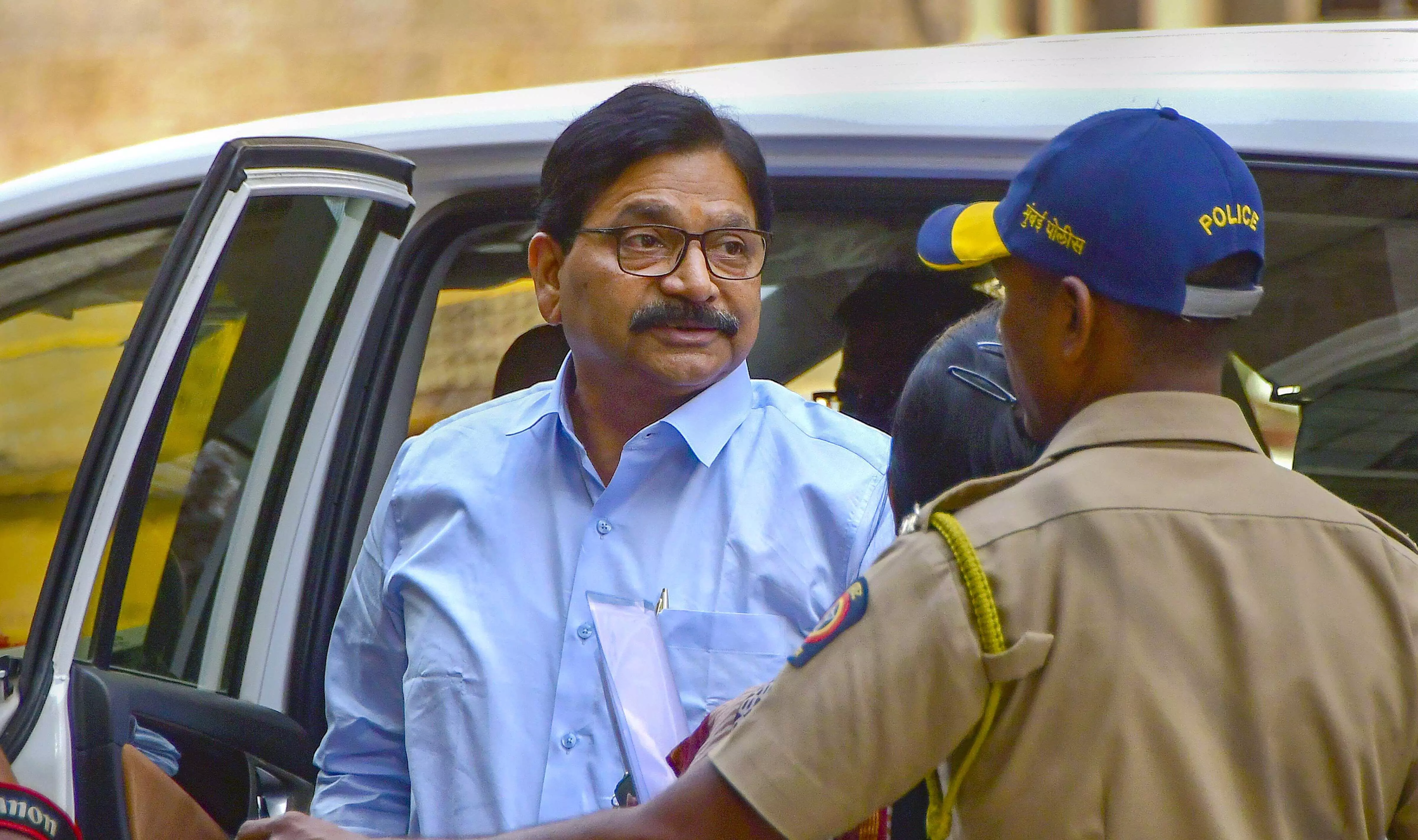Mumbai polices EOW files closure report in case against Shiv Sena MP Waikar; Oppn targets govt Mumbai polices EOW files closure report in case against Shiv Sena MP Waikar; Oppn targets govt