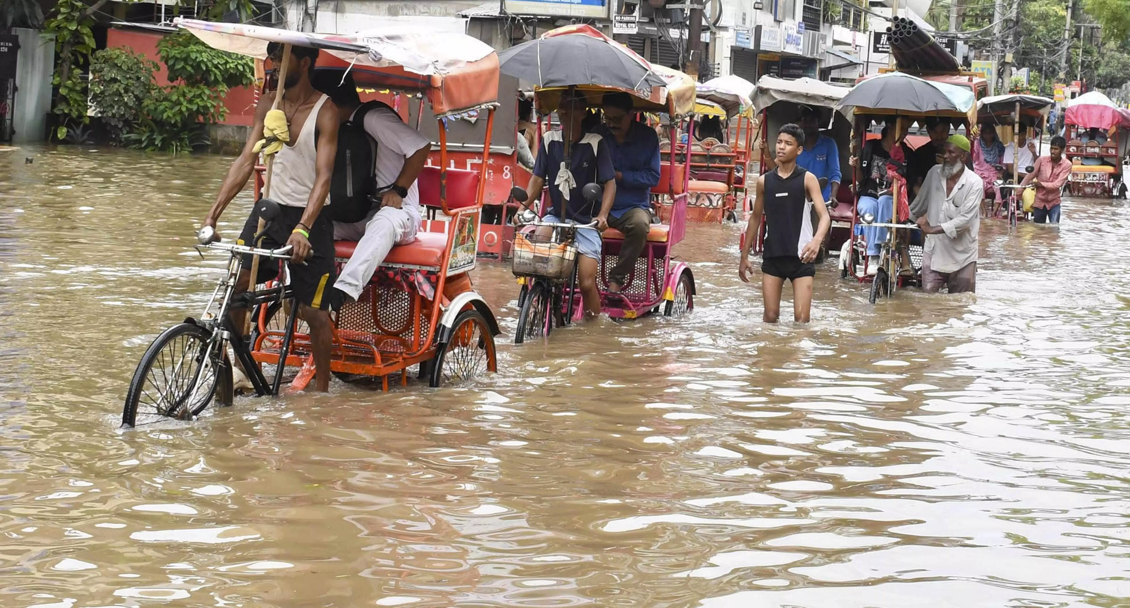 Assam flood situation grim, nearly 23 lakh people affected in 28 districts