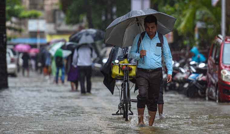 Incessant rains devastate Uttar Pradesh, claim 68 lives in 48 hours