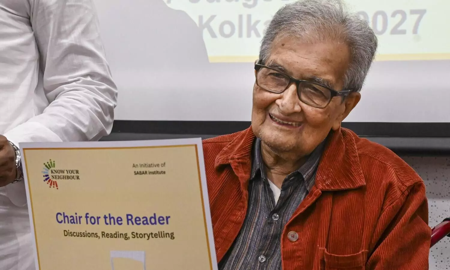 Indias tradition is Hindus and Muslims living, working together: Amartya Sen