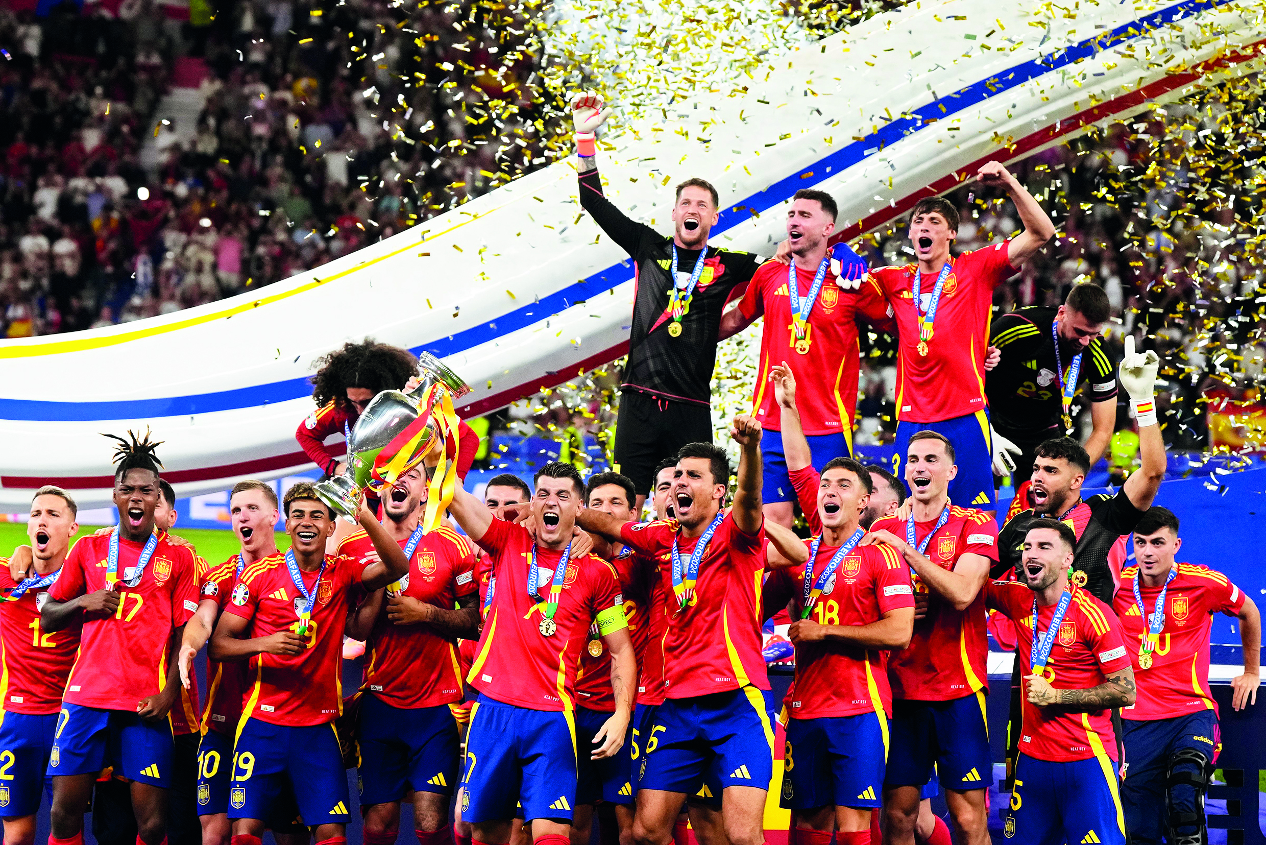 Spain beat England 2-1 to lift its 4th European football title