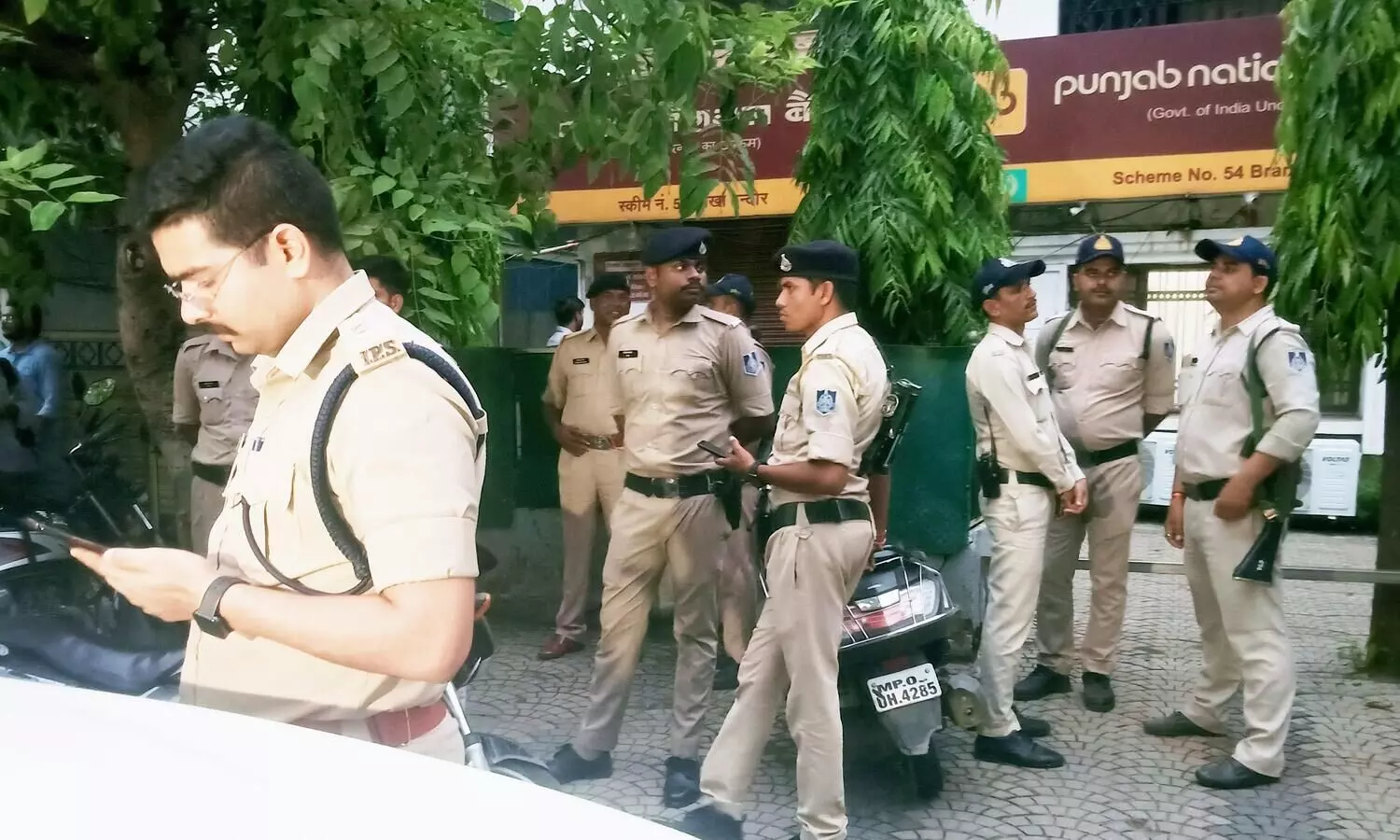 Ex-serviceman arrested from UP for bank robbery in Indore