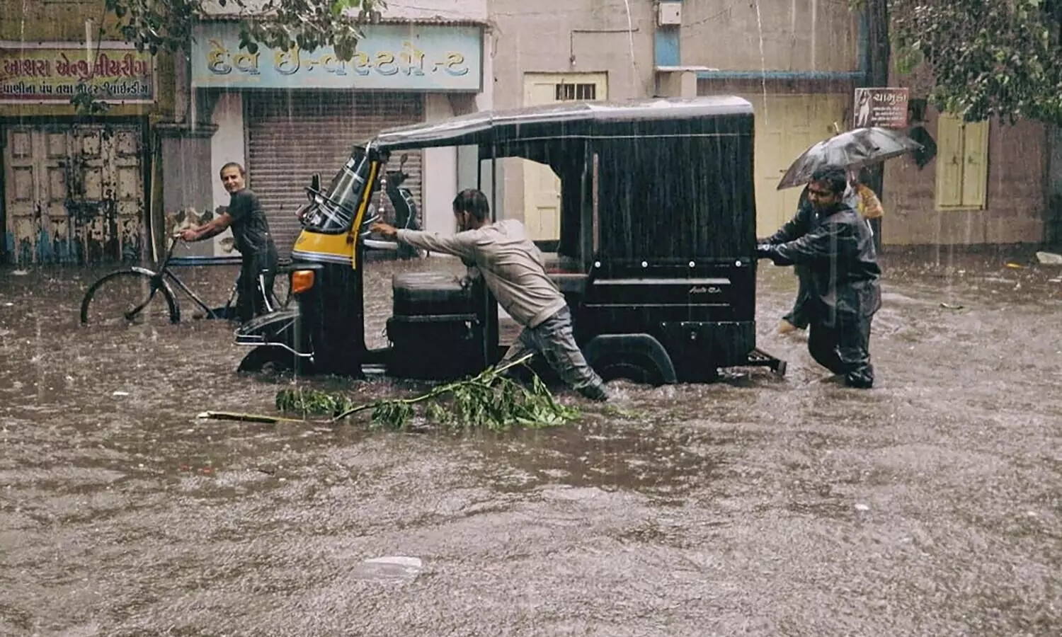 Gujarat rain fury: Flood-like situation in Saurashtra region districts; NDRF teams deployed
