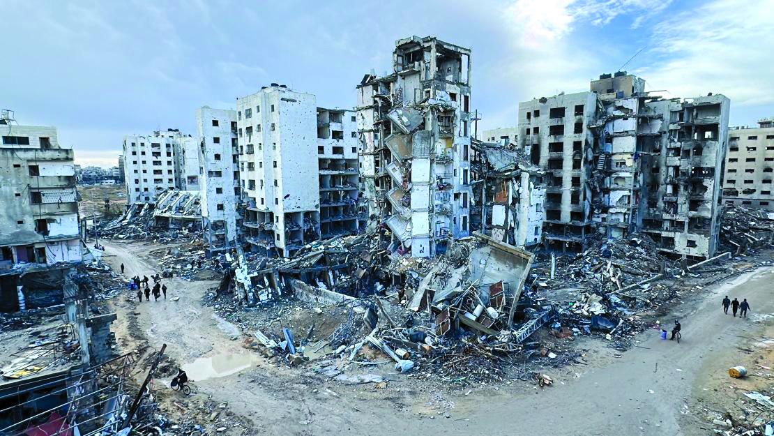 Israel strikes intensify in center of Gaza strip, kill at least39