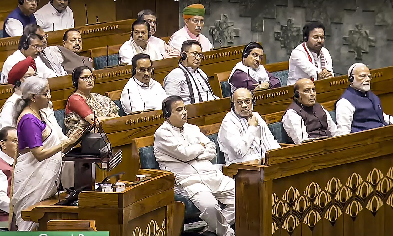 Govt announces to remove angel tax on startups for all classes of investors