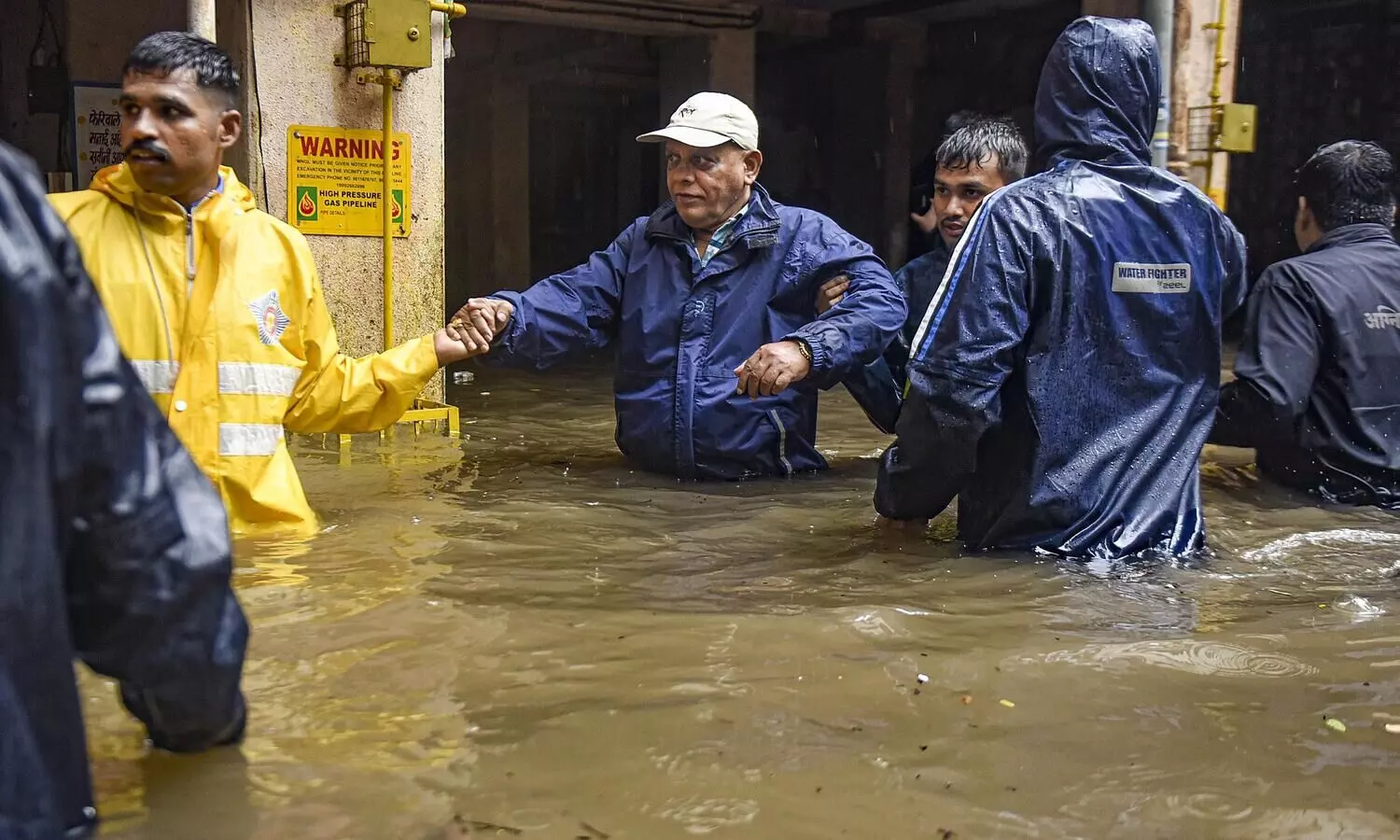 4 dead, 400 evacuated as Pune battles heavy rains and flooding