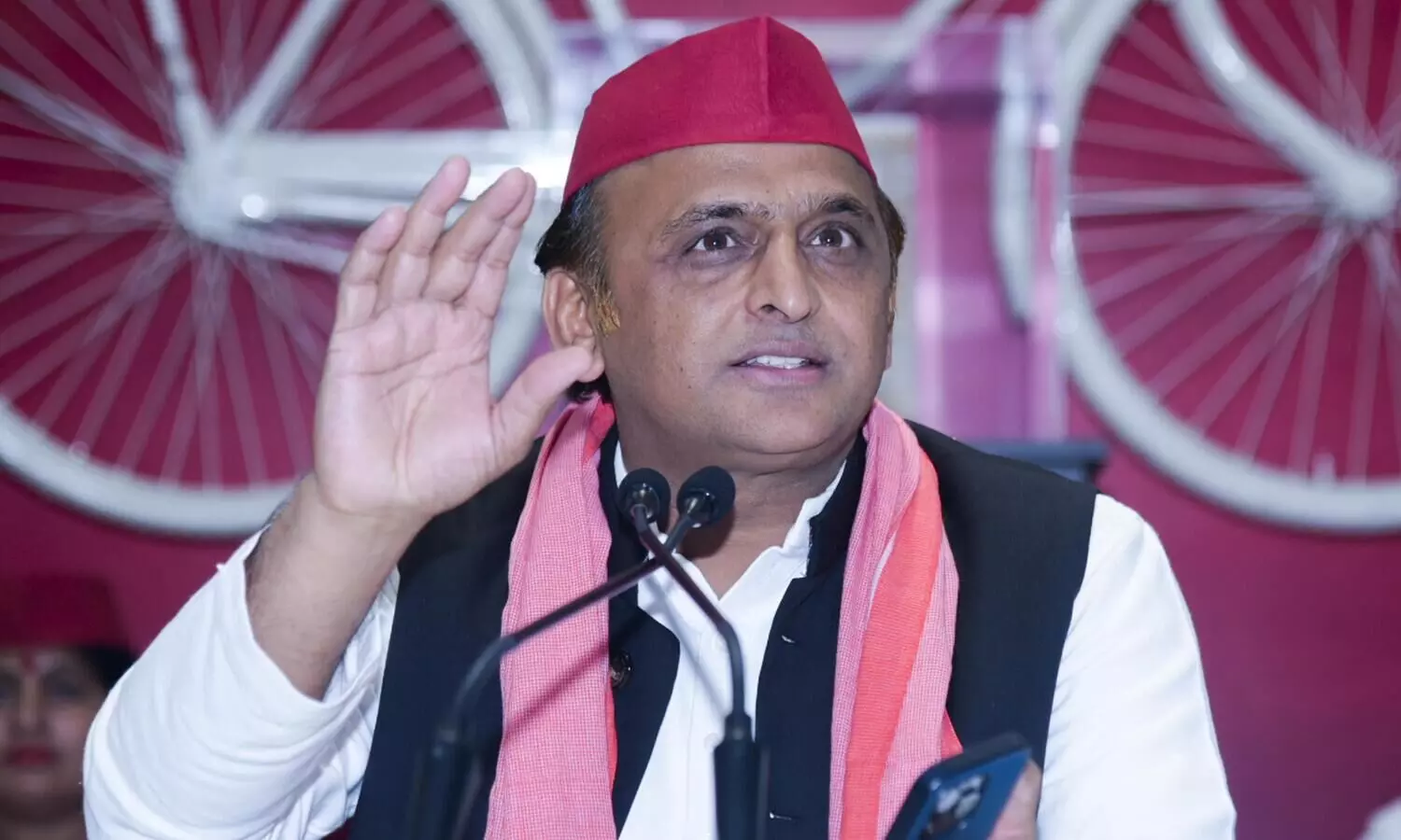 SP chief takes dig at rift in UP BJP, calls Deputy CM Maurya pawn