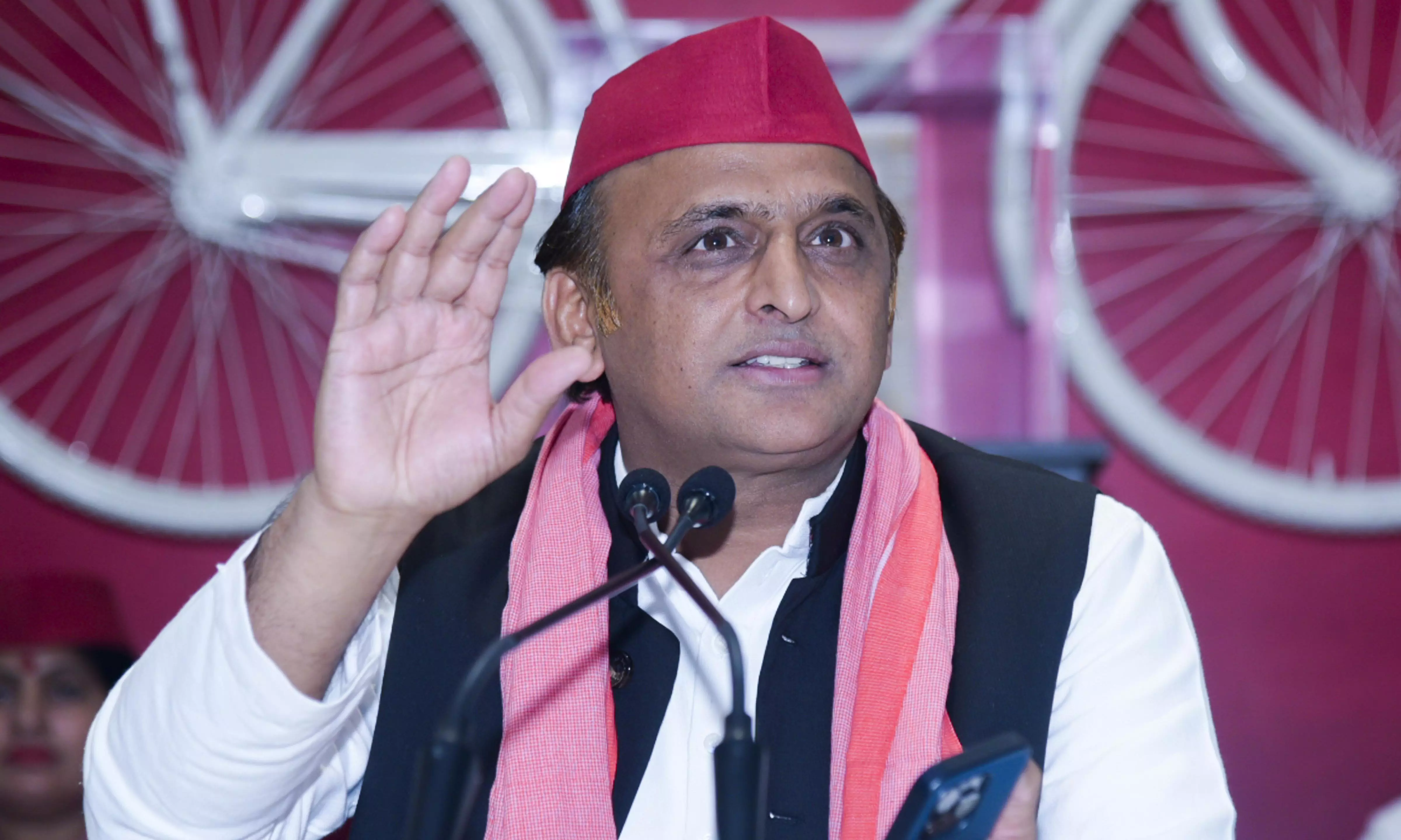 SP chief takes dig at rift in UP BJP, calls Deputy CM Maurya pawn