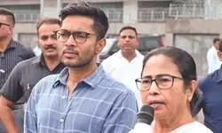 Mamata storms out of NITI meet, accuses Centre of discrimination Mamata storms out of NITI meet, accuses Centre of discrimination