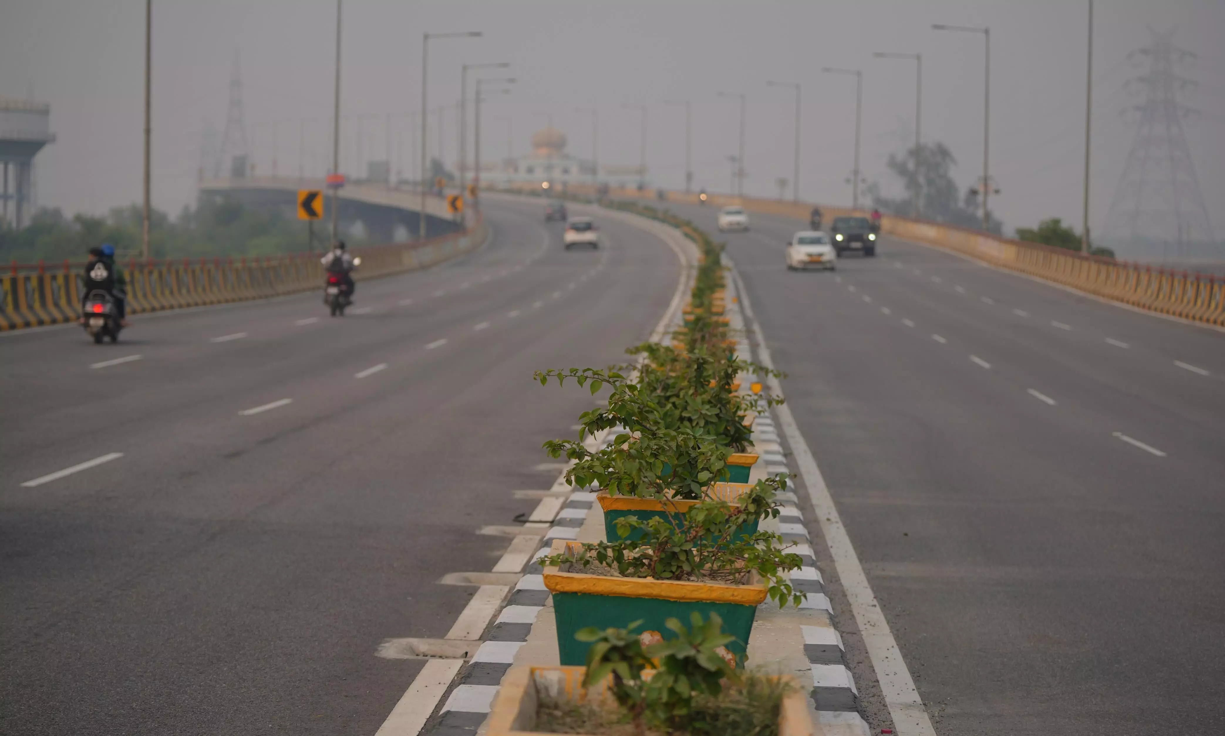 Construction of Delhi-Mumbai Expressway will be completed by Oct, 2025: Gadkari Construction of Delhi-Mumbai Expressway will be completed by Oct, 2025: Gadkari
