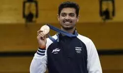 Swapnil Kusale clinches Indias first ever 50m rifle 3 positions Olympic bronze