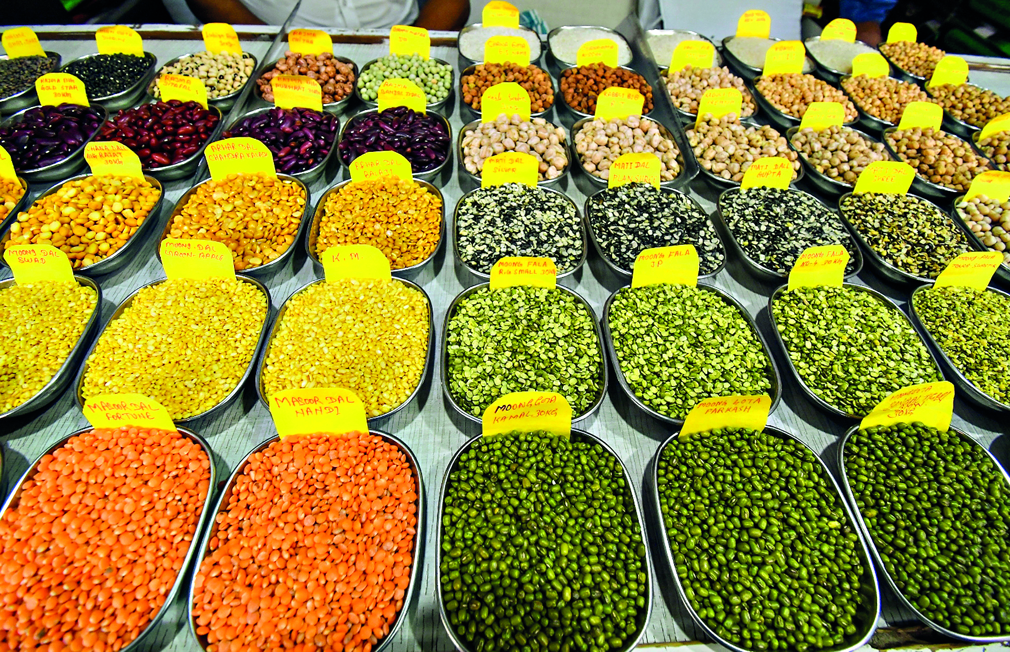 Govt to monitor daily wholesale, retail prices of 16 more food items Govt to monitor daily wholesale, retail prices of 16 more food items
