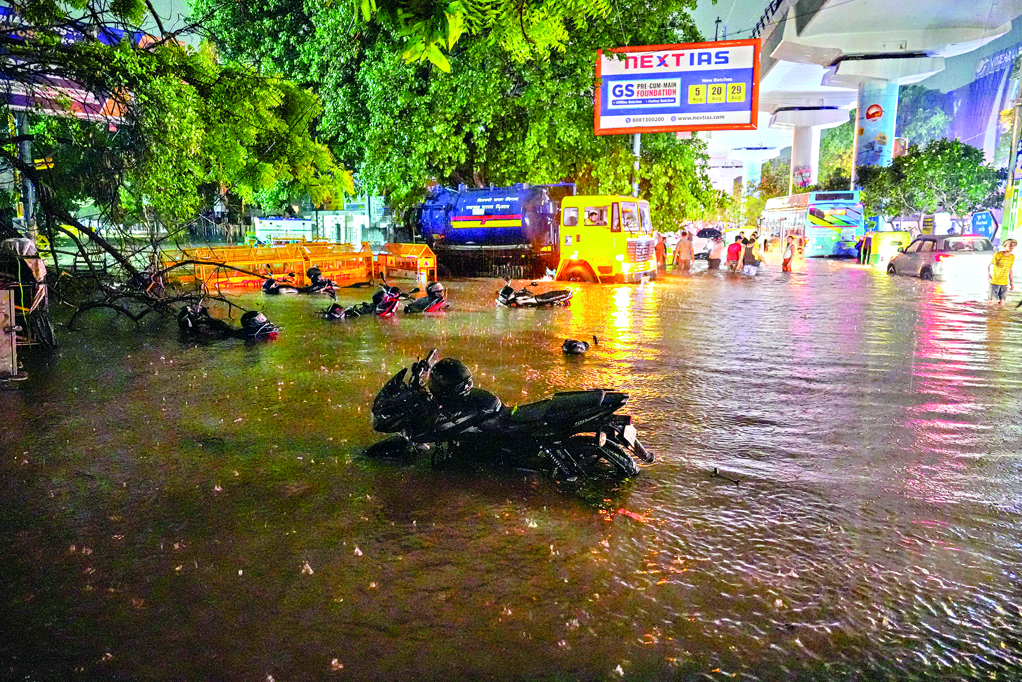 Mother-son drown in drain; August 1 would have been first day at school Mother-son drown in drain; August 1 would have been first day at school