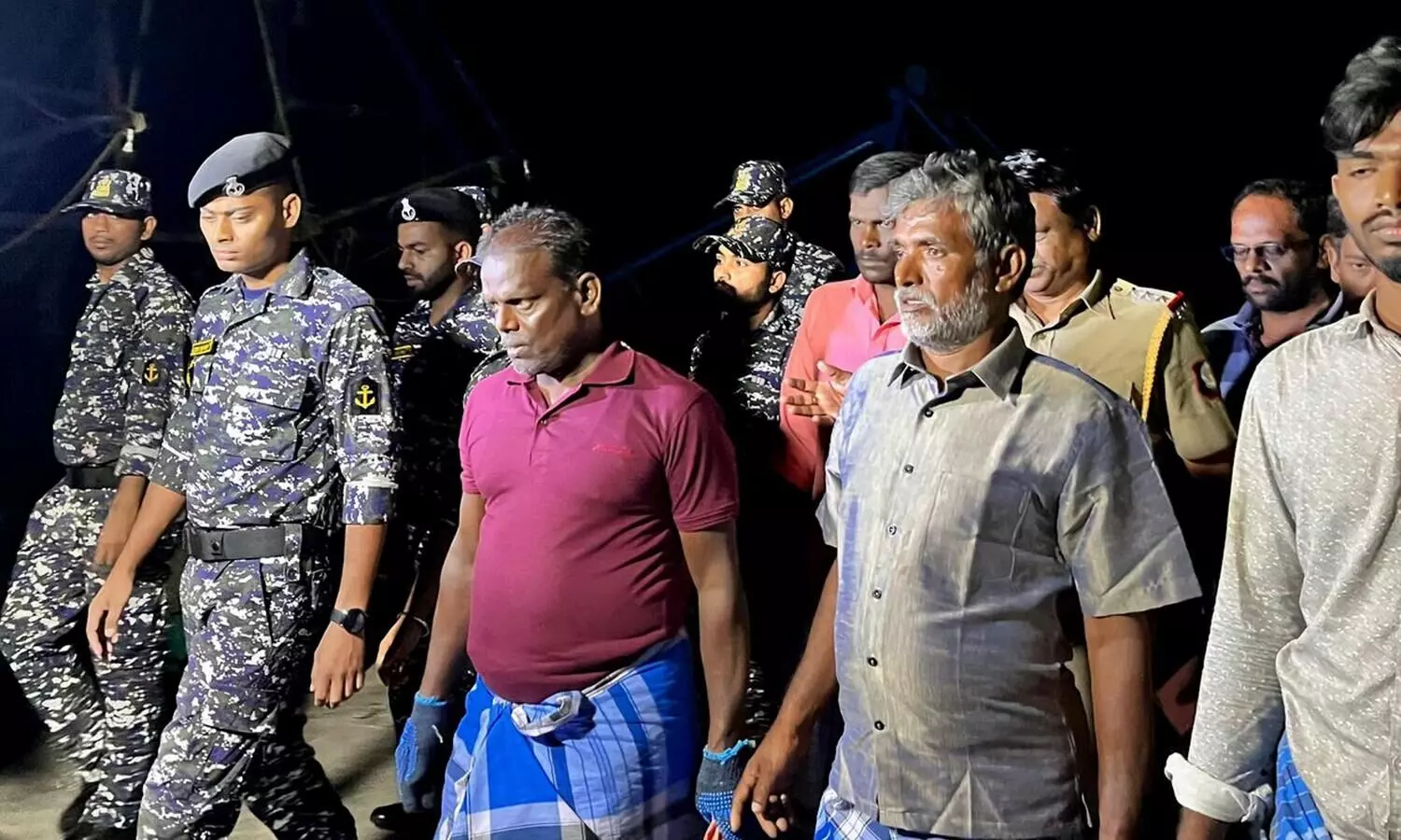Sri Lanka releases two apprehended TN men, hands over mortal remains of fisherman Sri Lanka releases two apprehended TN men, hands over mortal remains of fisherman
