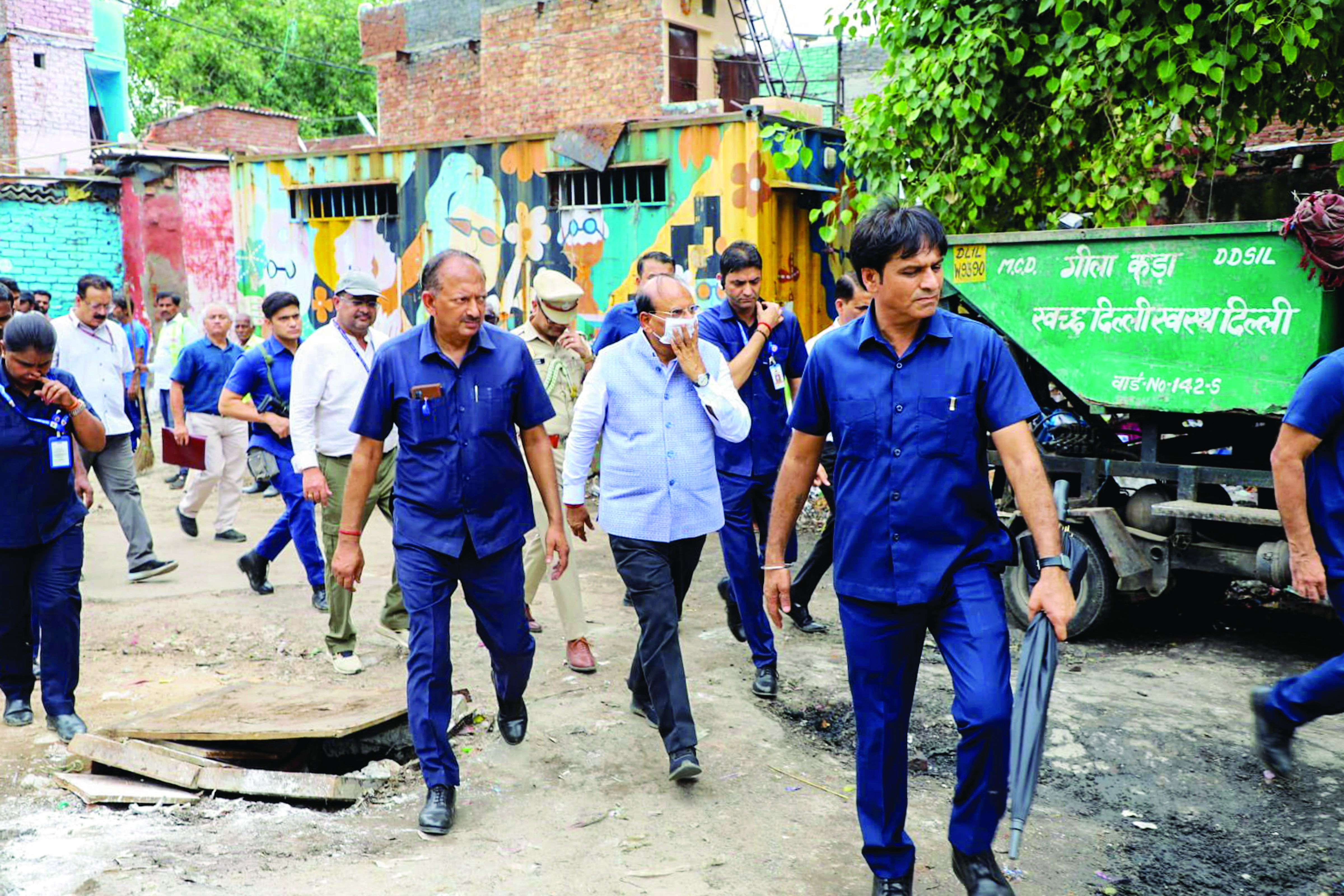 L-G inspects arterial drains, calls ground reality ‘shameful’