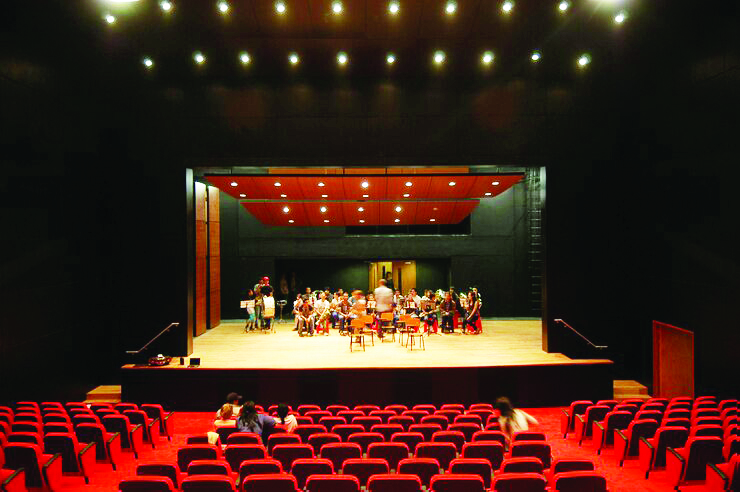 Grant halts for theatre groups in Bengal; thespians to meet today Grant halts for theatre groups in Bengal; thespians to meet today