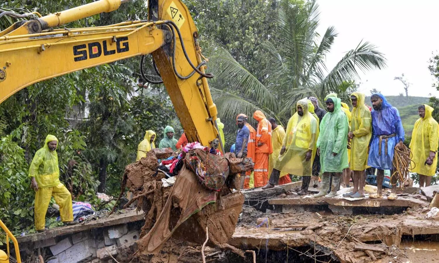 Goa speaker to help build houses in Wayanad under social service initiative