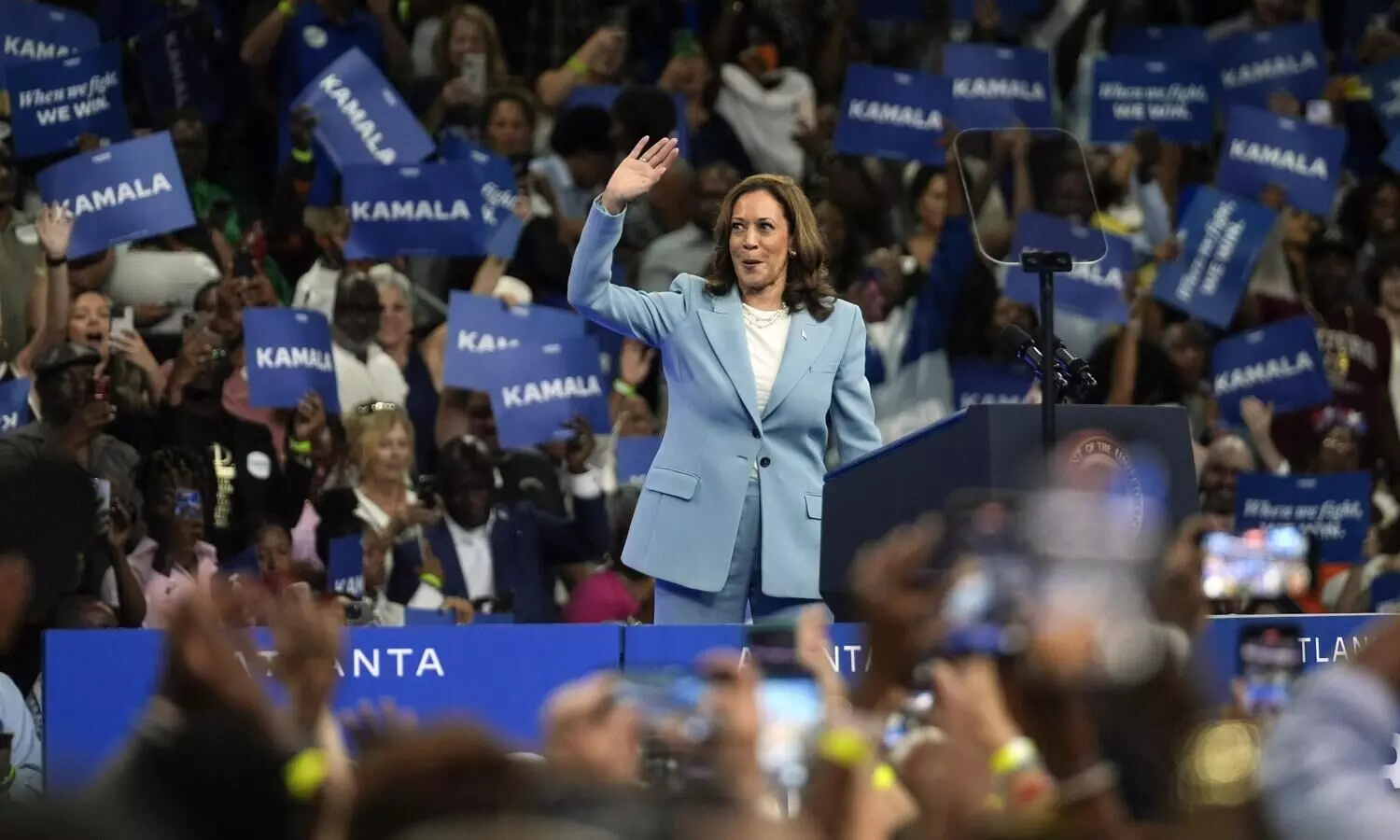 Kamala Harris formally secures Democratic presidential nomination