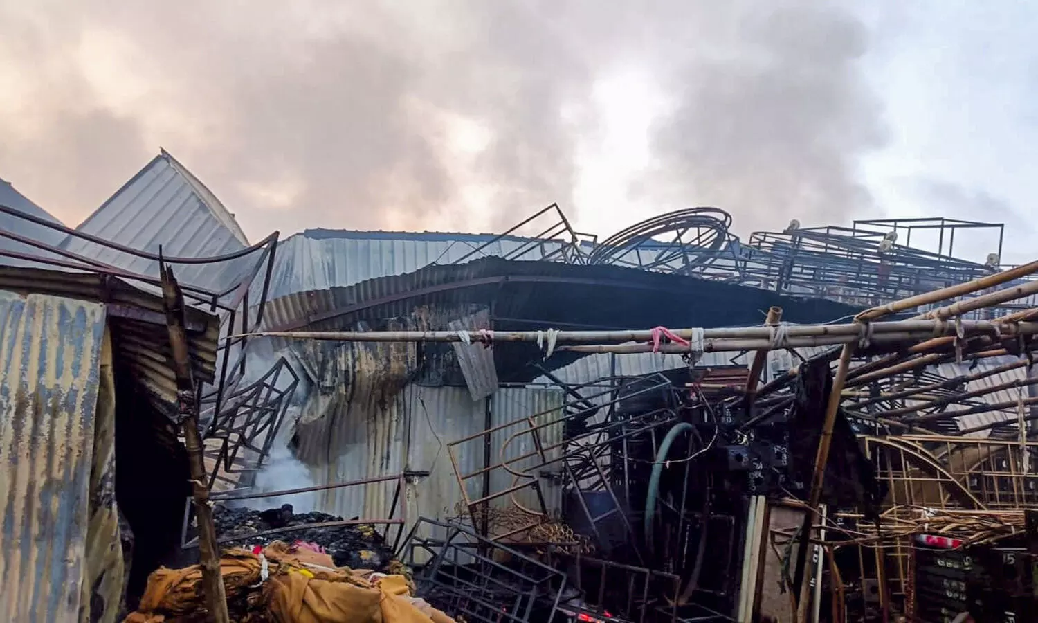 Fire in four tent godowns in Delhi, vintage cars gutted