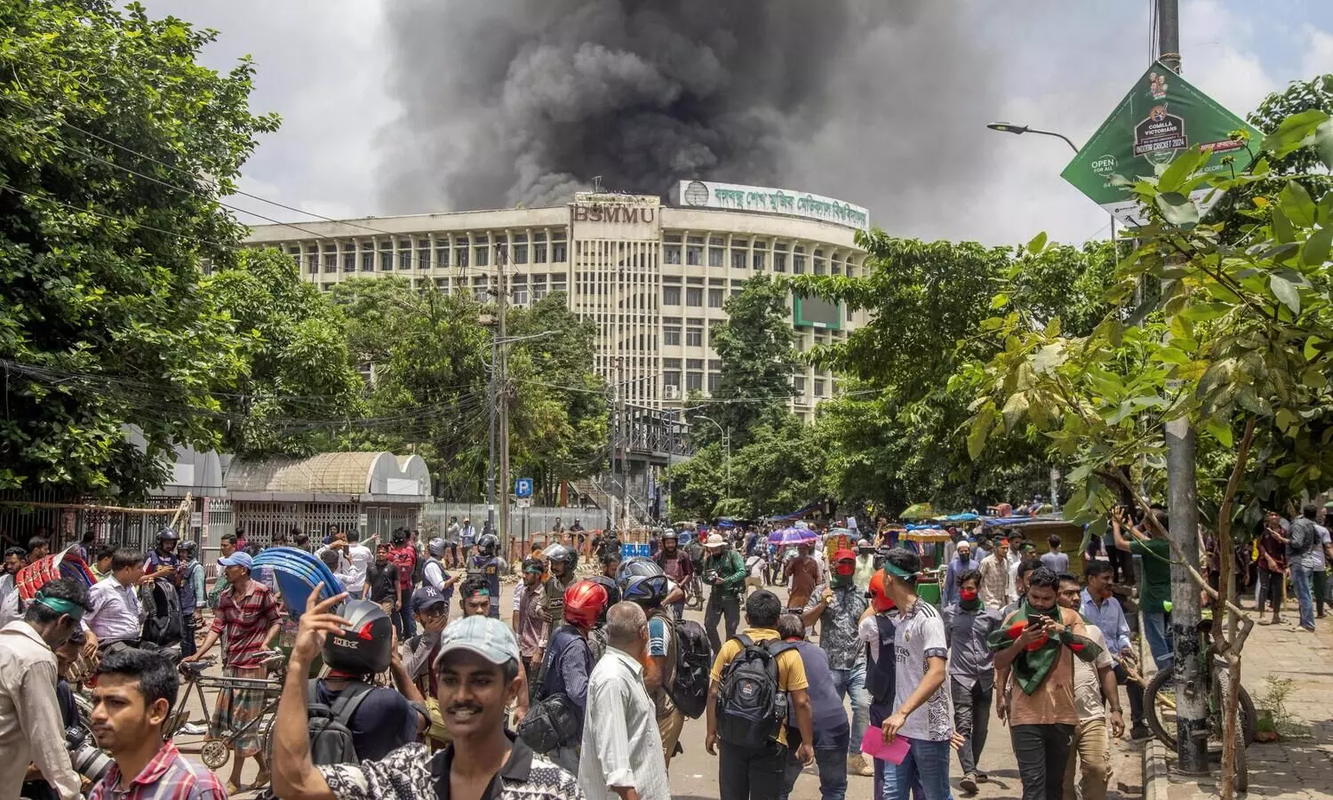 Death toll climbs to 440 in Bdesh protests; efforts on by army to bring situation under control